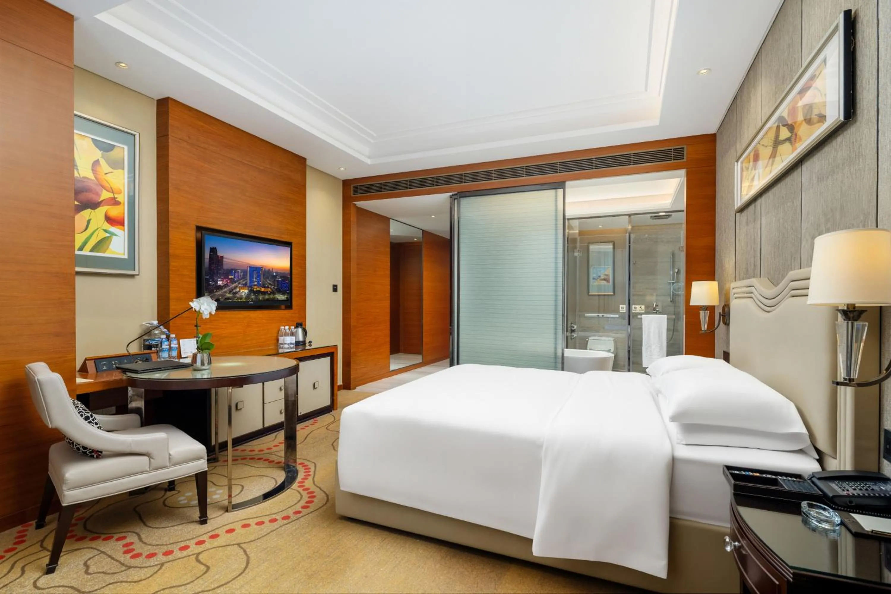 Photo of the whole room, Bed in Dongguan Kande International Hotel