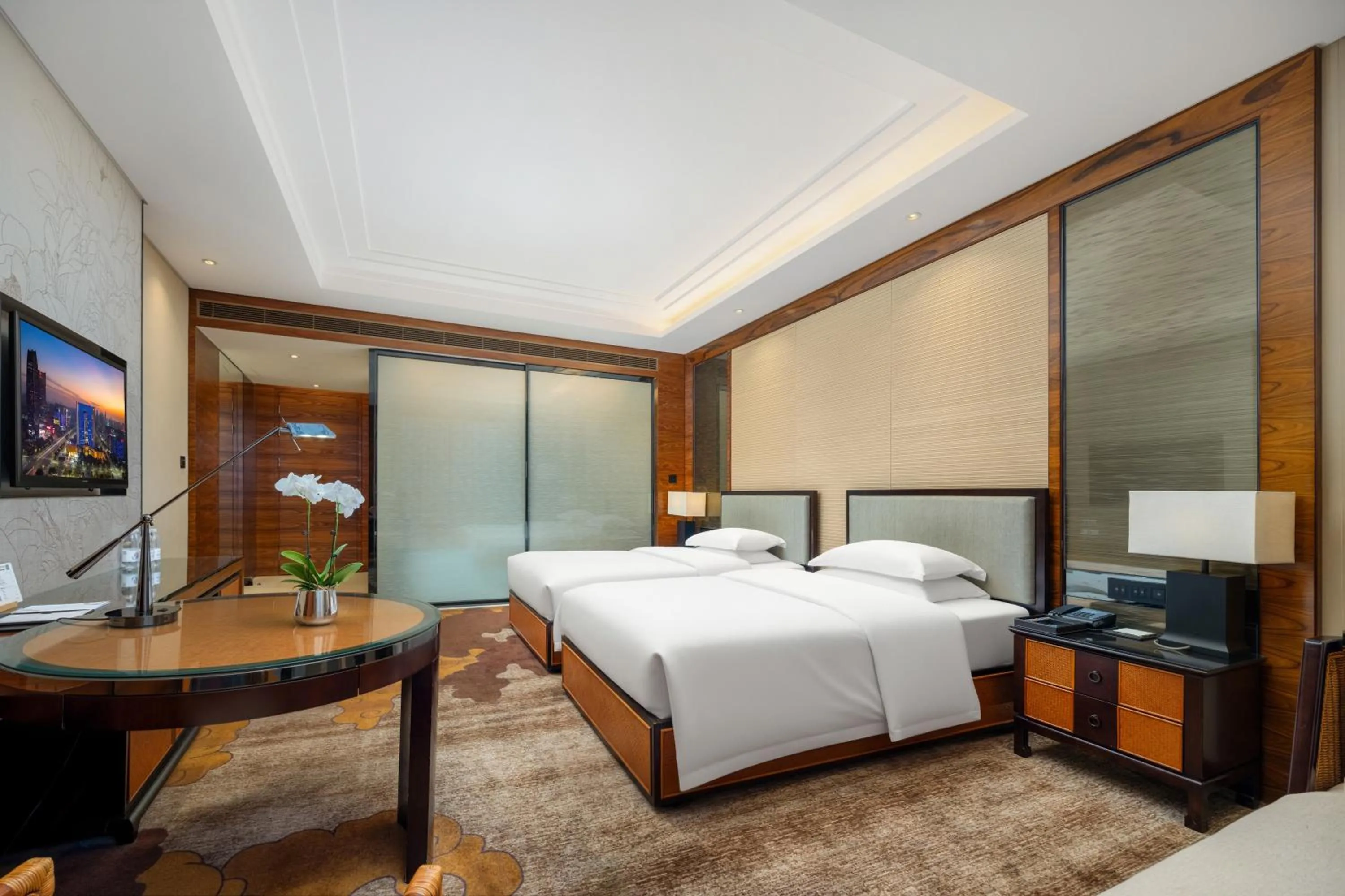 Photo of the whole room, Bed in Dongguan Kande International Hotel