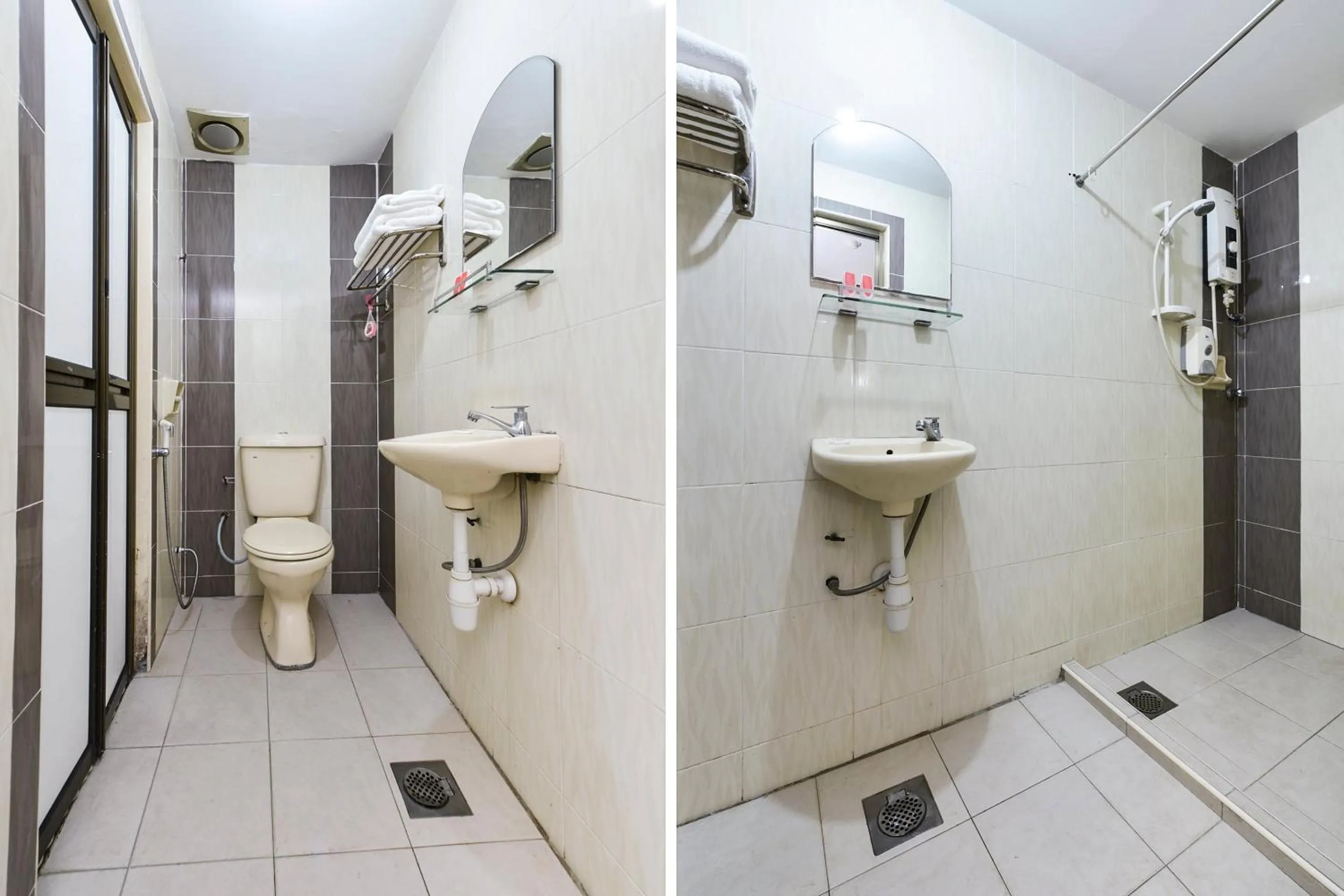 Bathroom in Super OYO 90562 J Hotel PJ