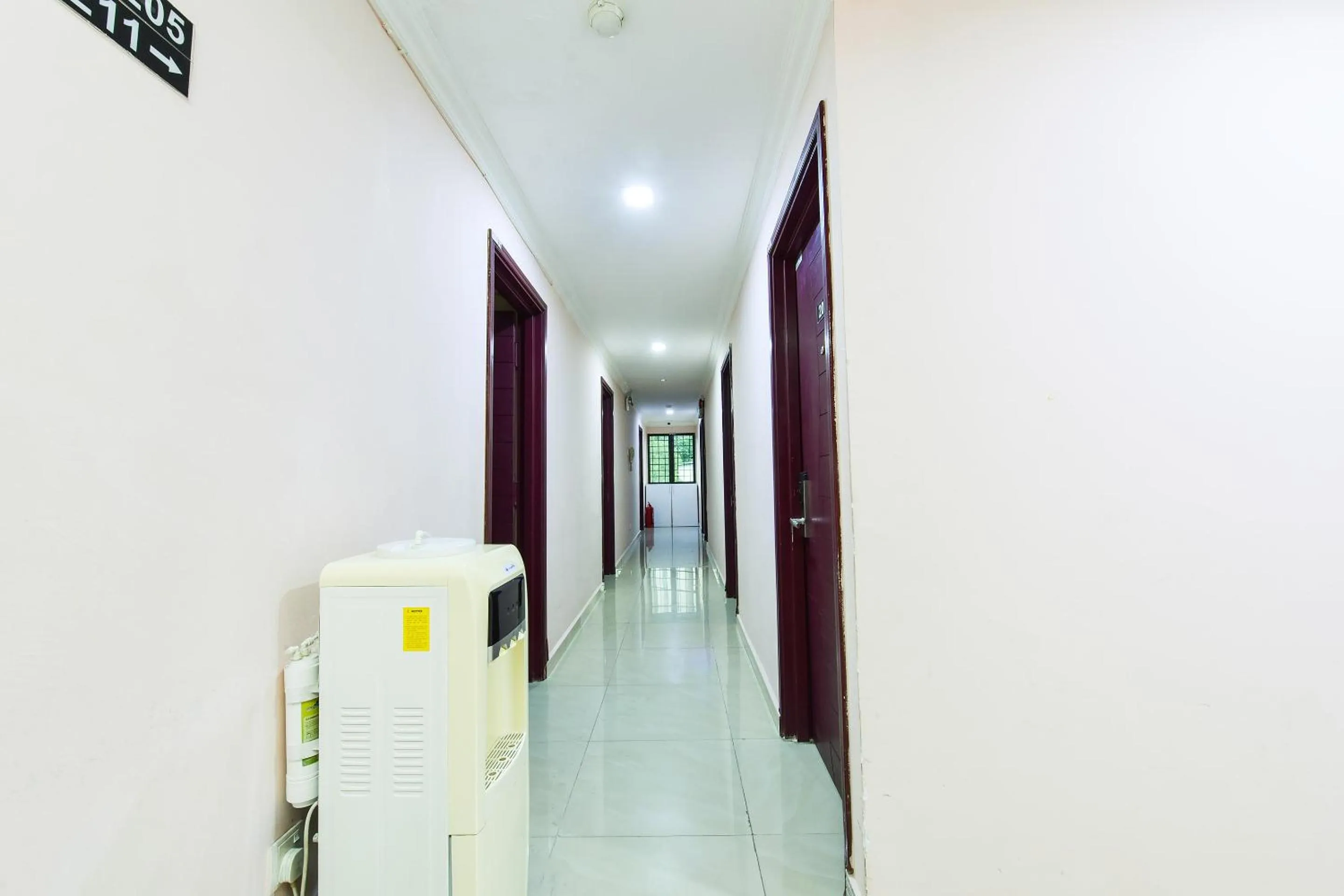 Lobby or reception in Super OYO 90562 J Hotel PJ