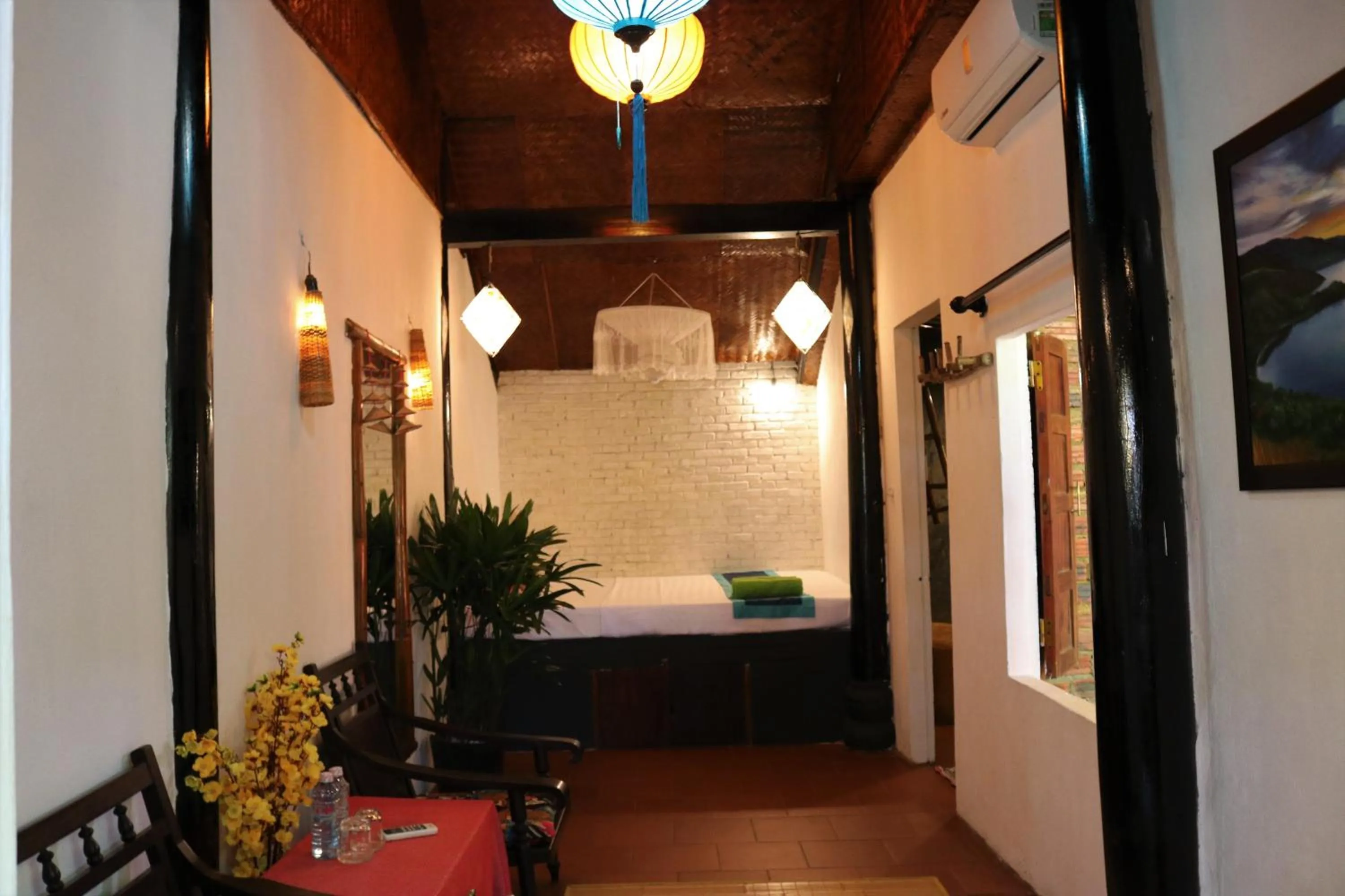 Shower, Bed in Under The Coconut Tree Hoi An
