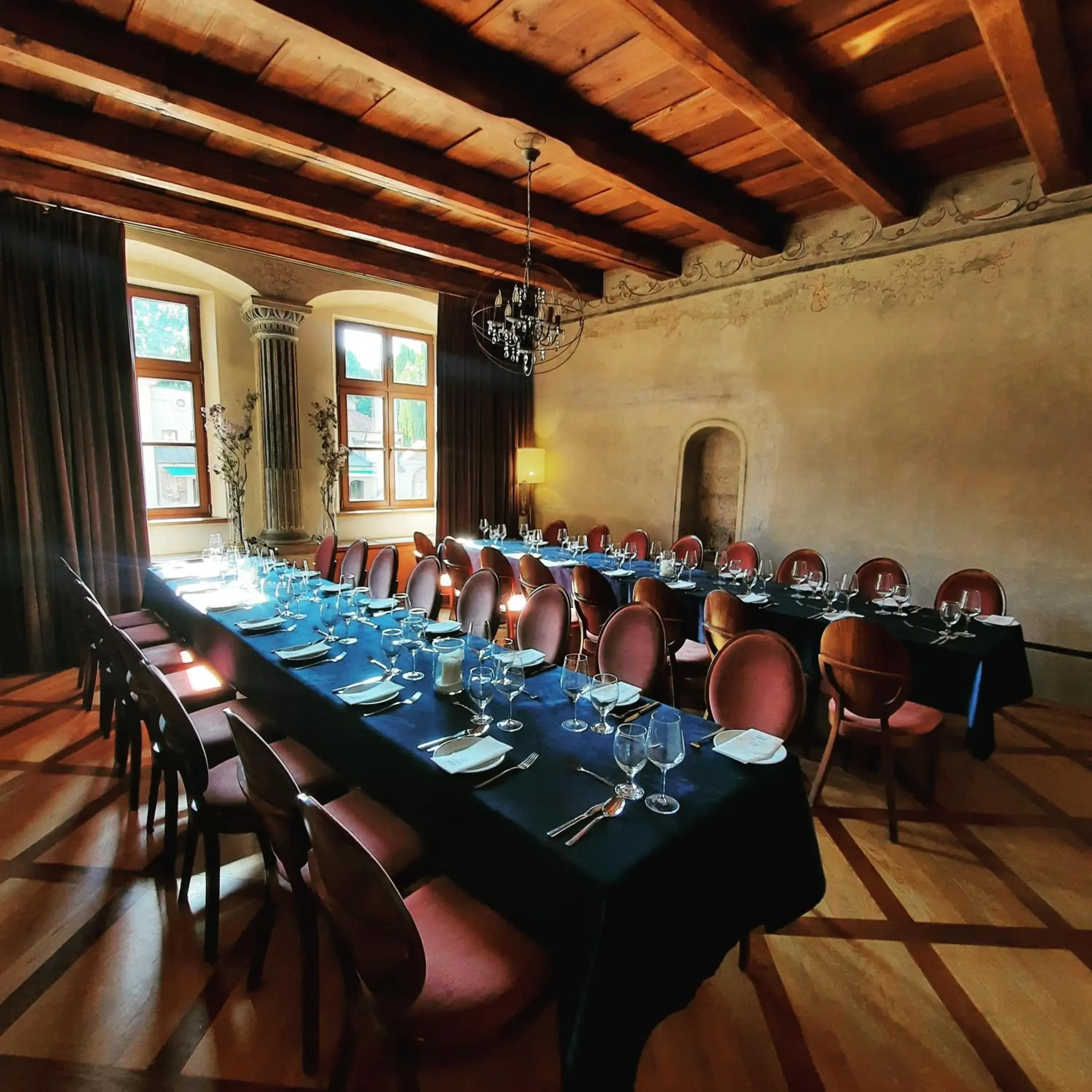 Restaurant/places to eat in Hotel Rubinstein Restaurant/places to eat in Hotel Rubinstein