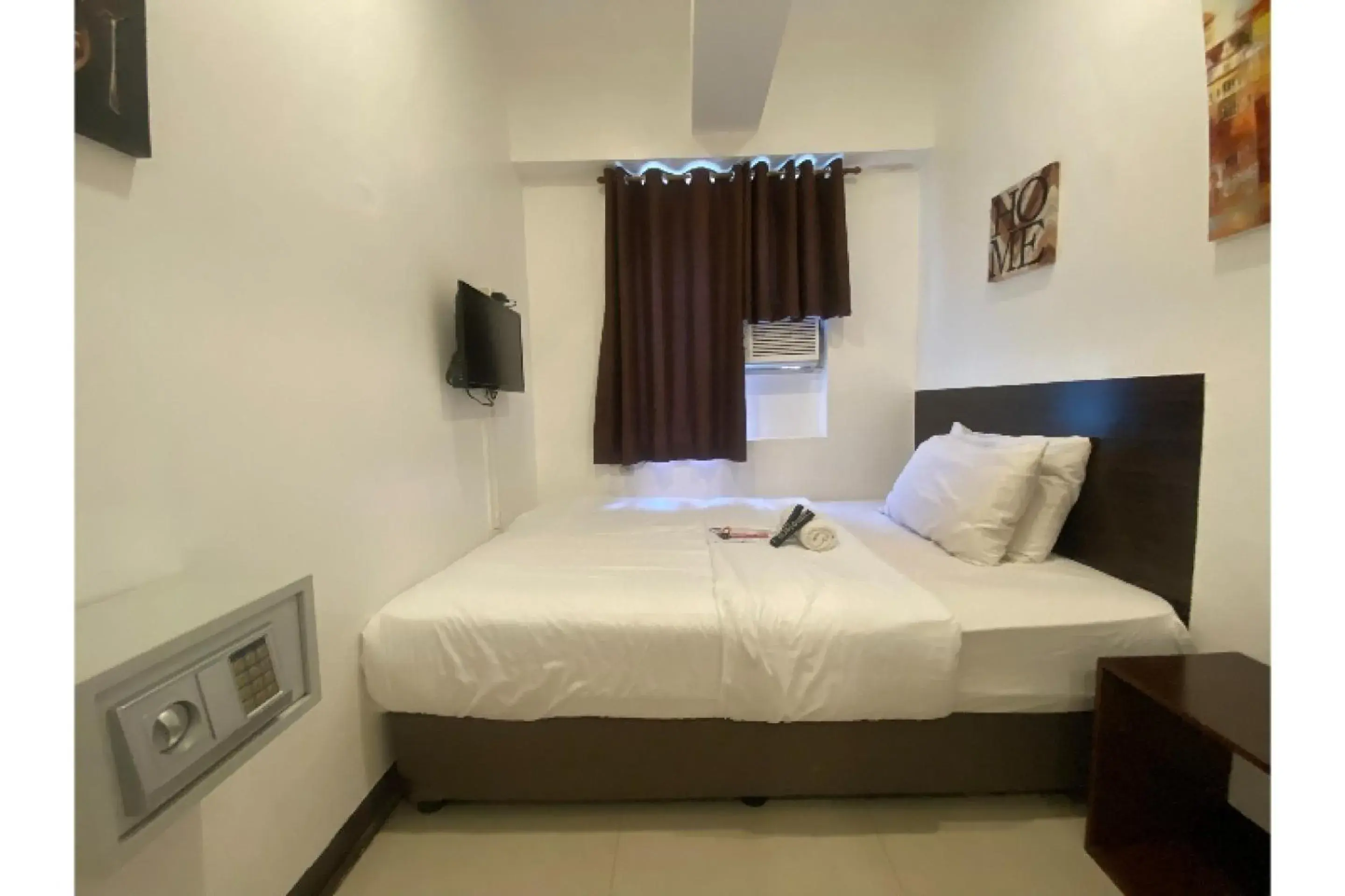 Bed in OYO 888 City Stay Inns Fortview BGC Bed in OYO 888 City Stay Inns Fortview BGC