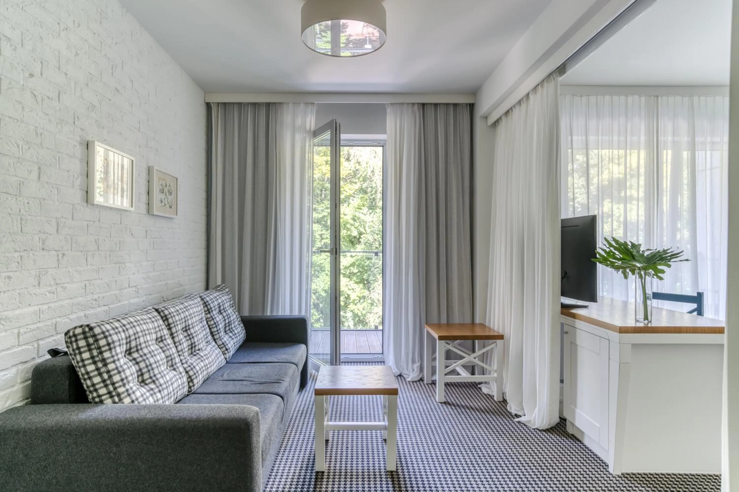 TV and multimedia in Hotel Shuum Boutique - Destigo Hotels