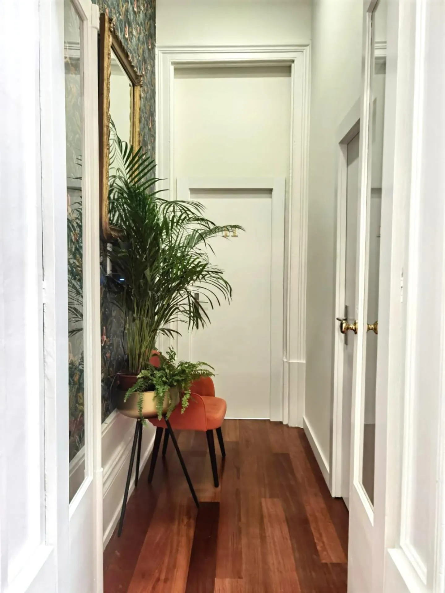 Decorative detail in Monsenhor52