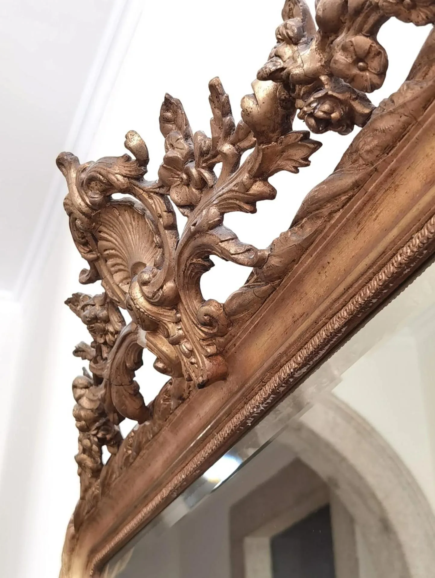 Decorative detail in Monsenhor52