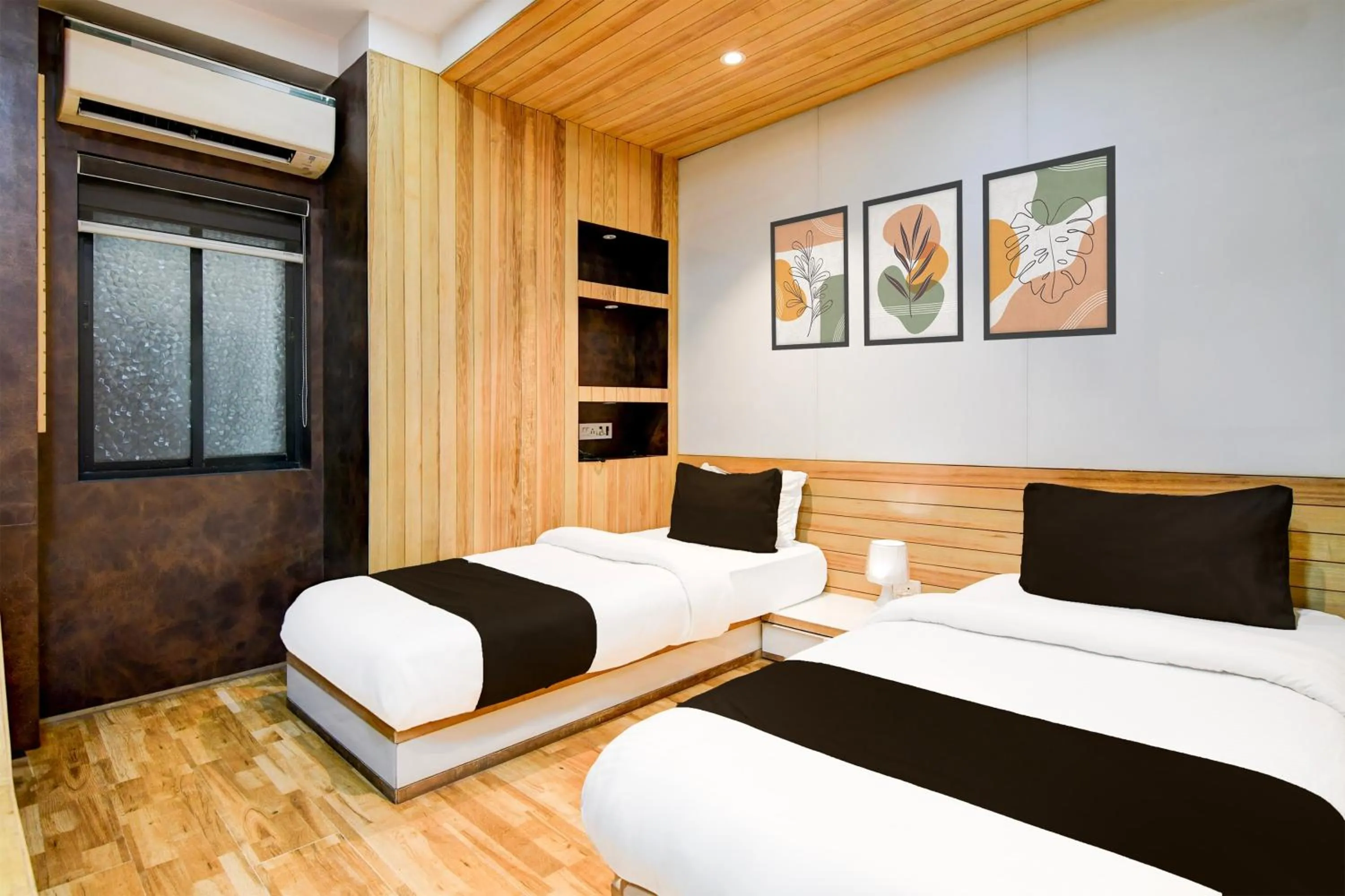 Bedroom, Bed in Super Collection O VIP Road Formerly Hotel Heritage