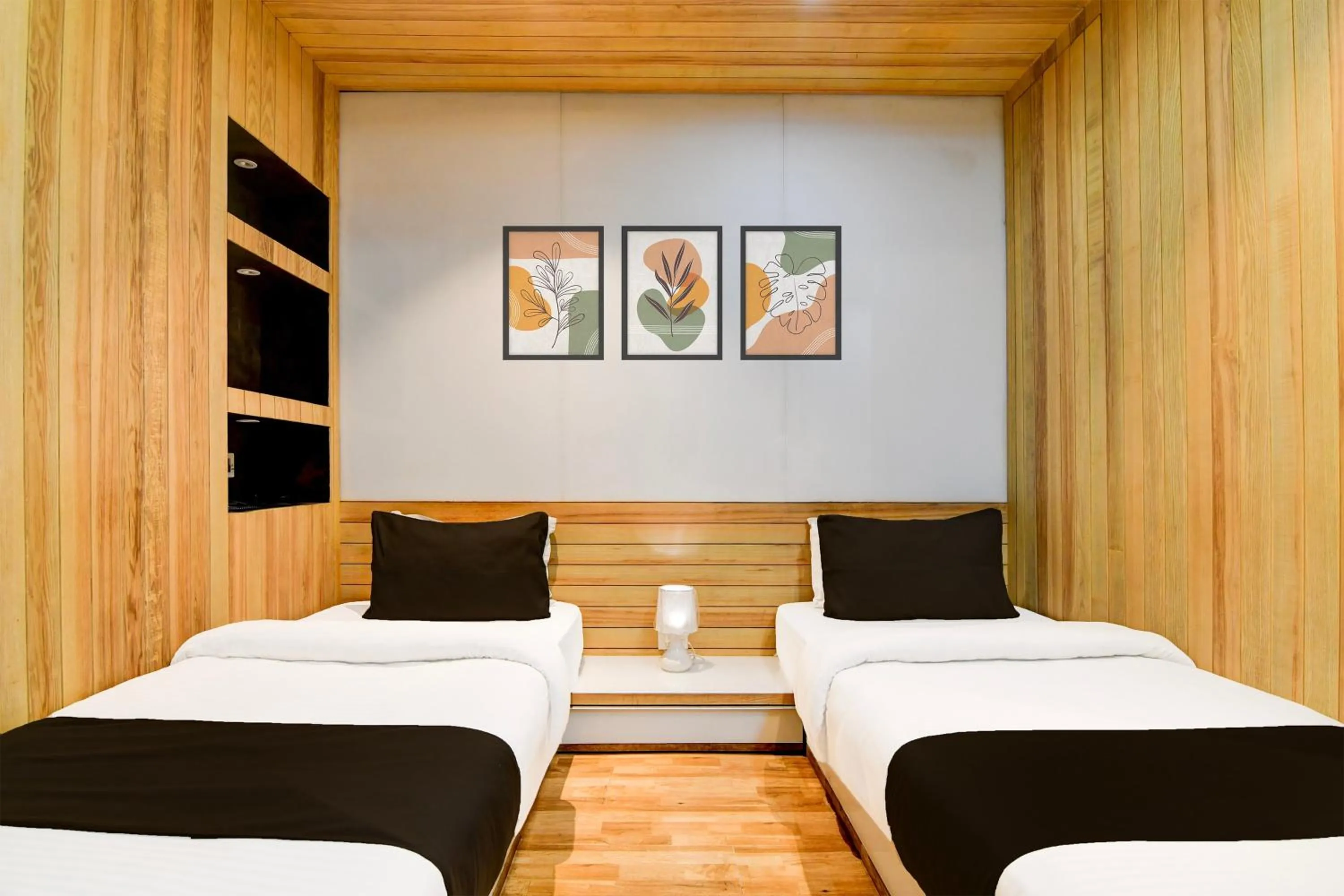 Bedroom, Bed in Super Collection O VIP Road Formerly Hotel Heritage