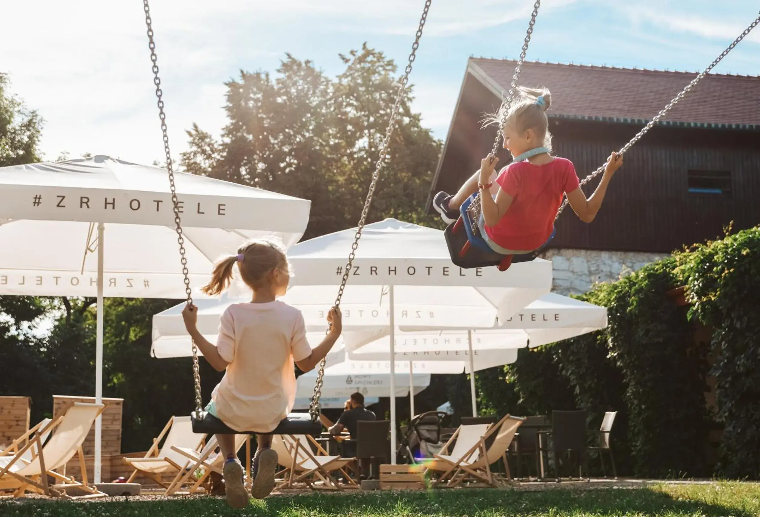 Restaurant/places to eat in Dwór w Tomaszowicach Restaurant/places to eat in Dwór w Tomaszowicach