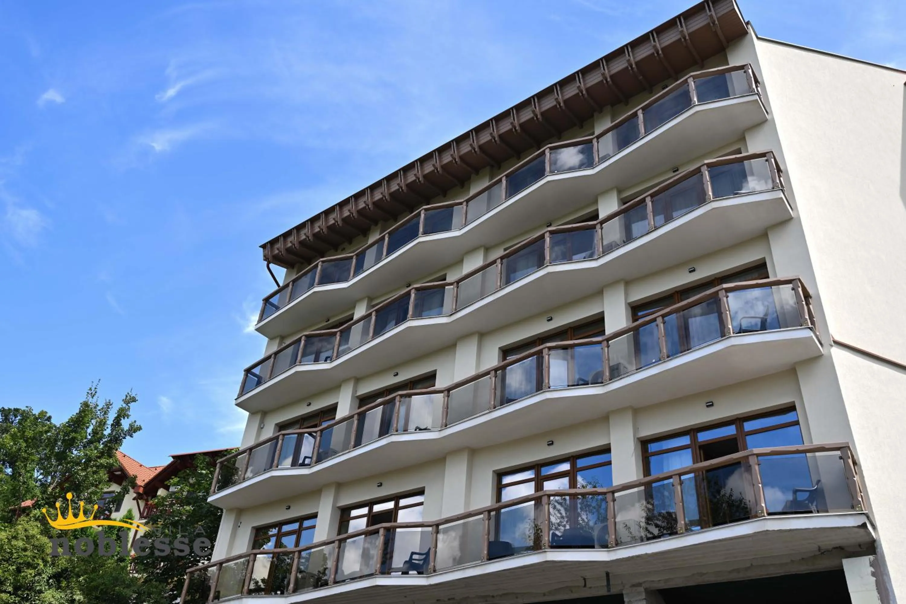 Property building in Vila Noblesse