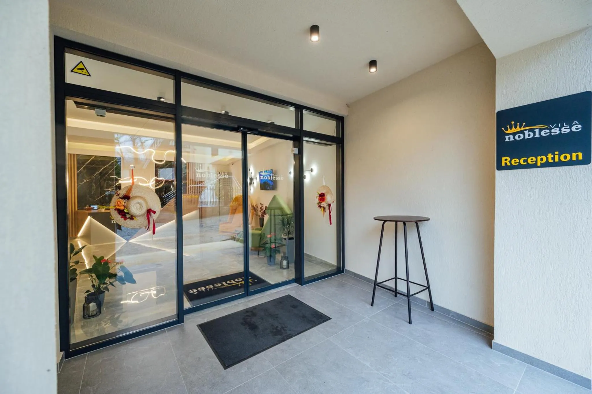 Facade/entrance in Vila Noblesse