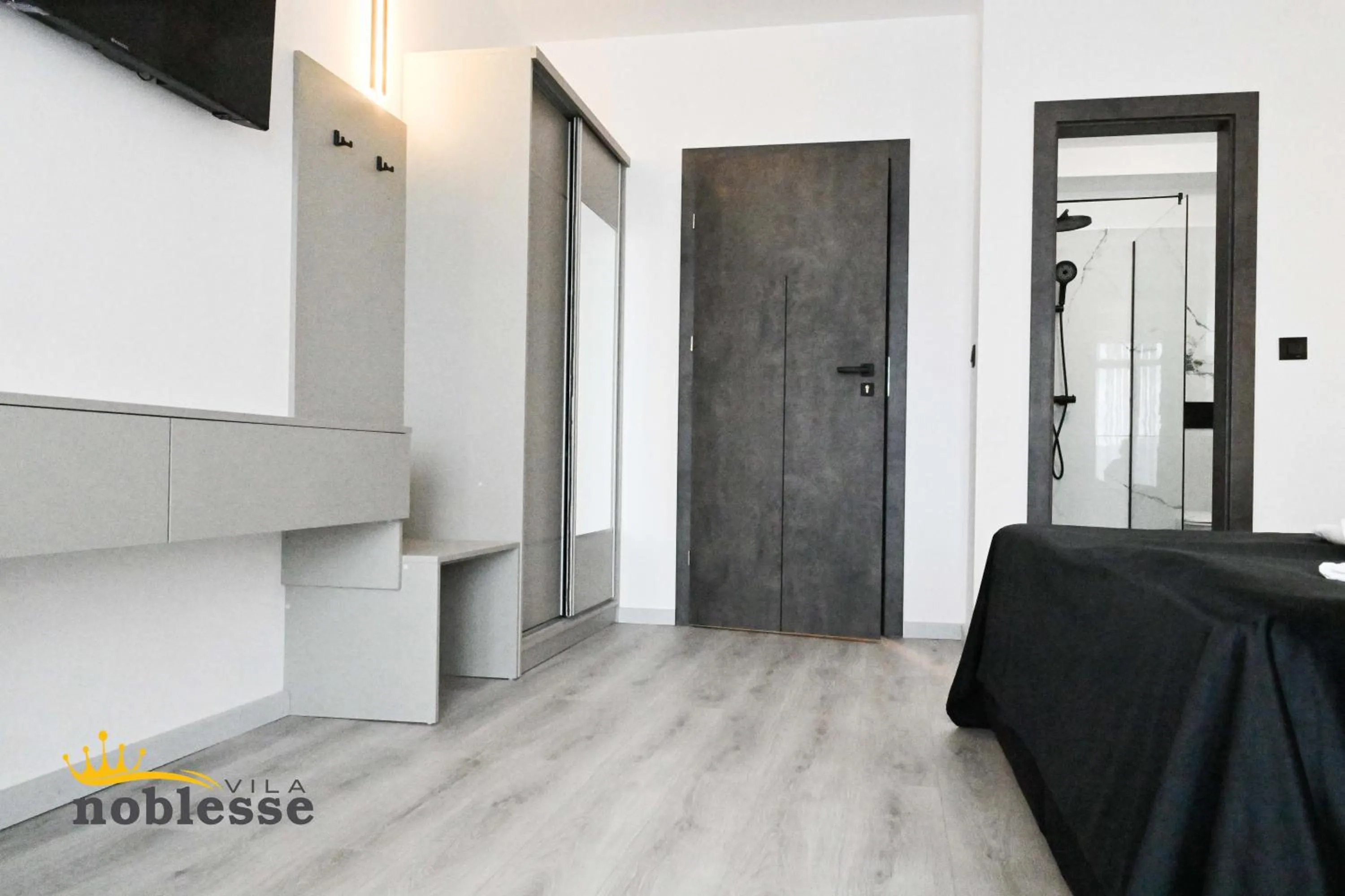 wardrobe in Vila Noblesse