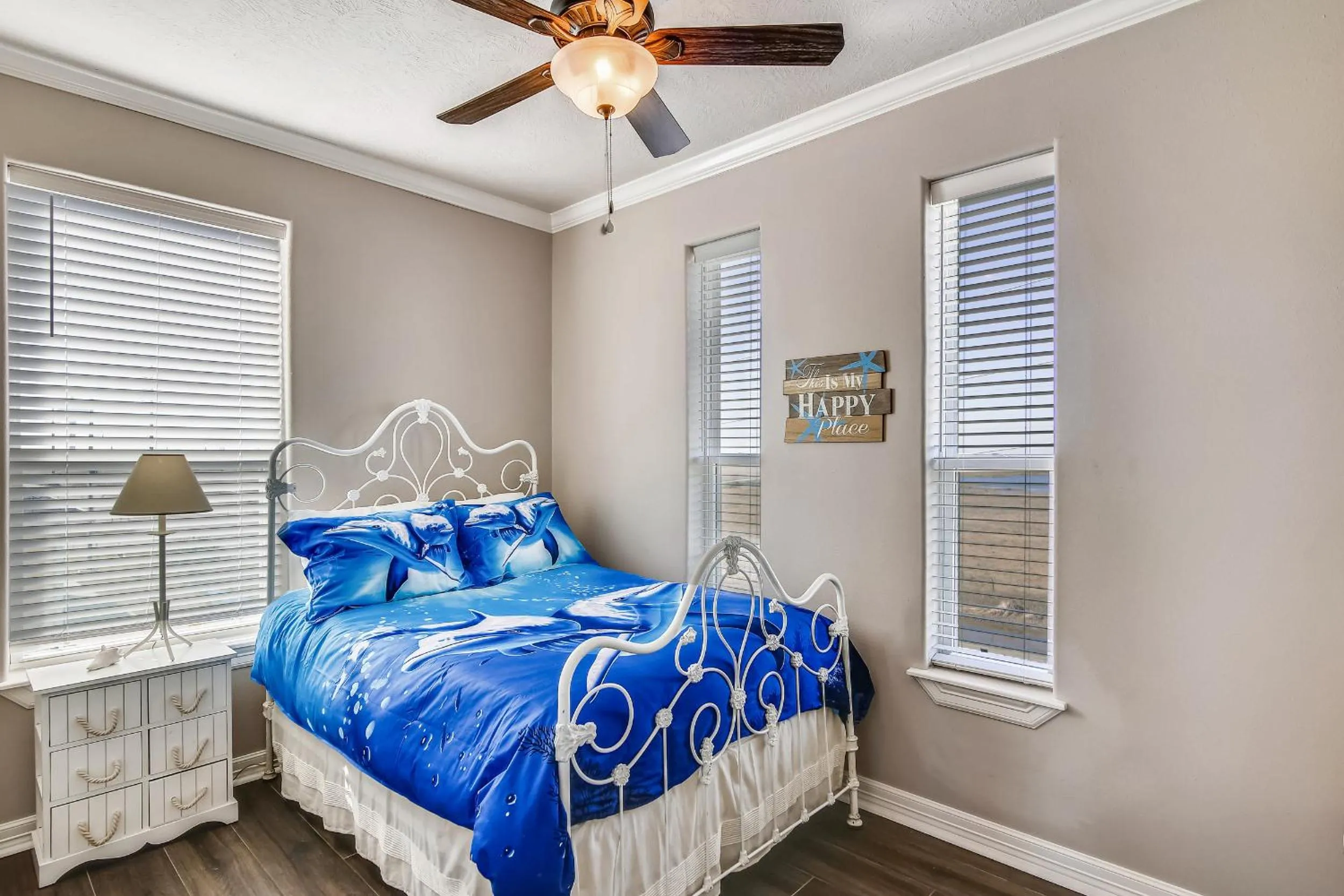 Bed in Enchanted Beachfront