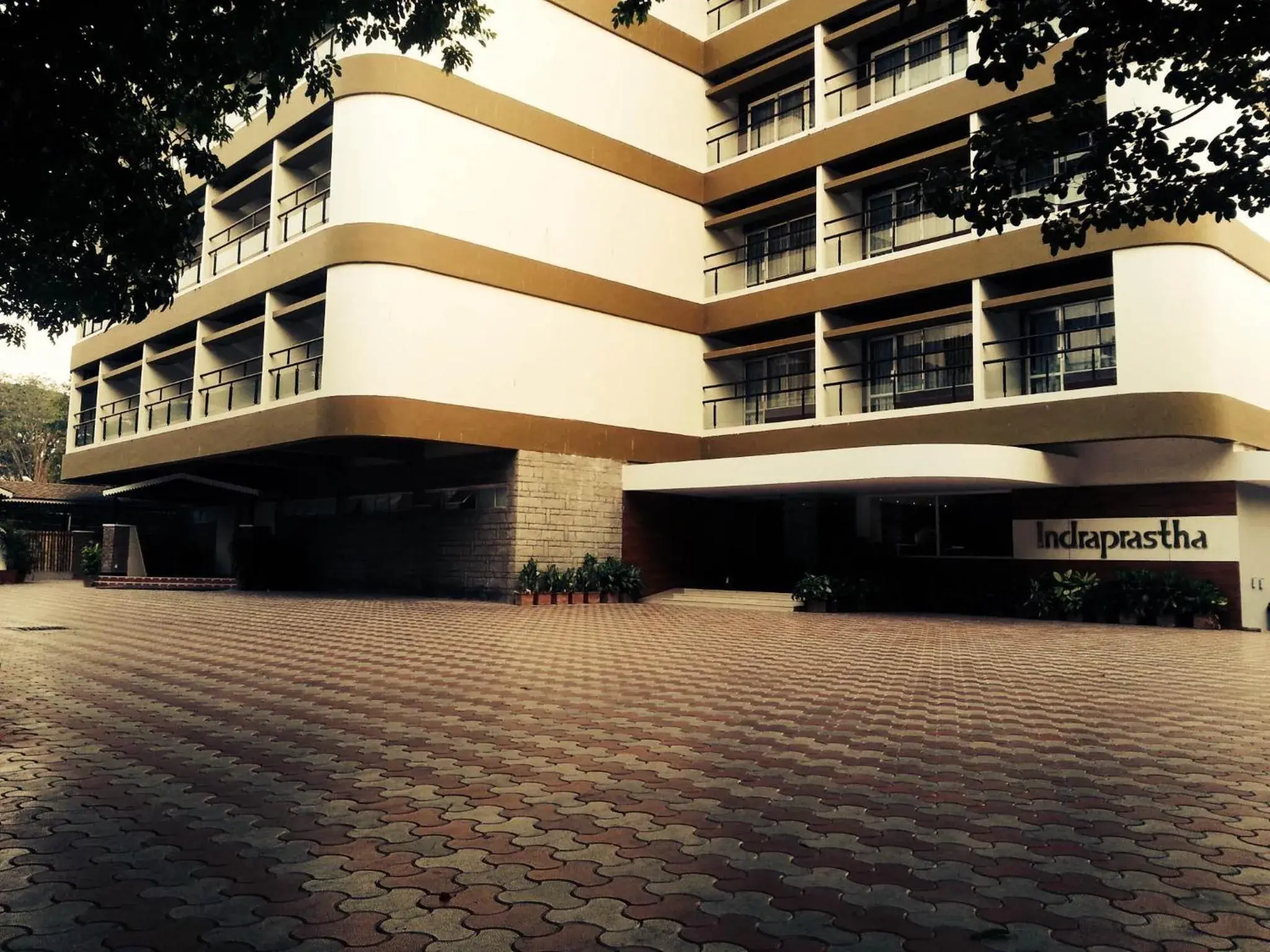 Property building in Hotel Indraprastha Property building in Hotel Indraprastha