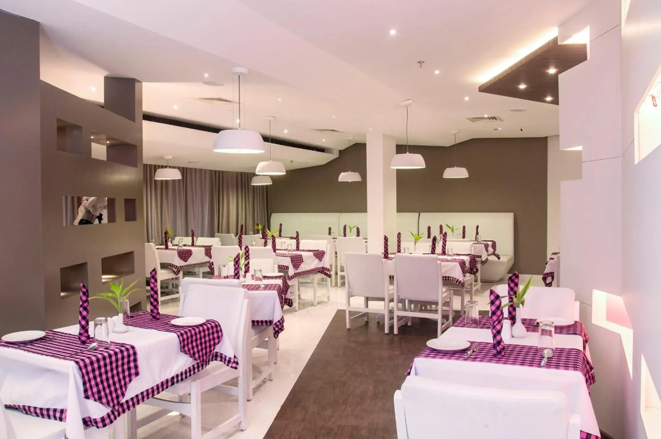 Restaurant/places to eat in Hotel Indraprastha Restaurant/places to eat in Hotel Indraprastha
