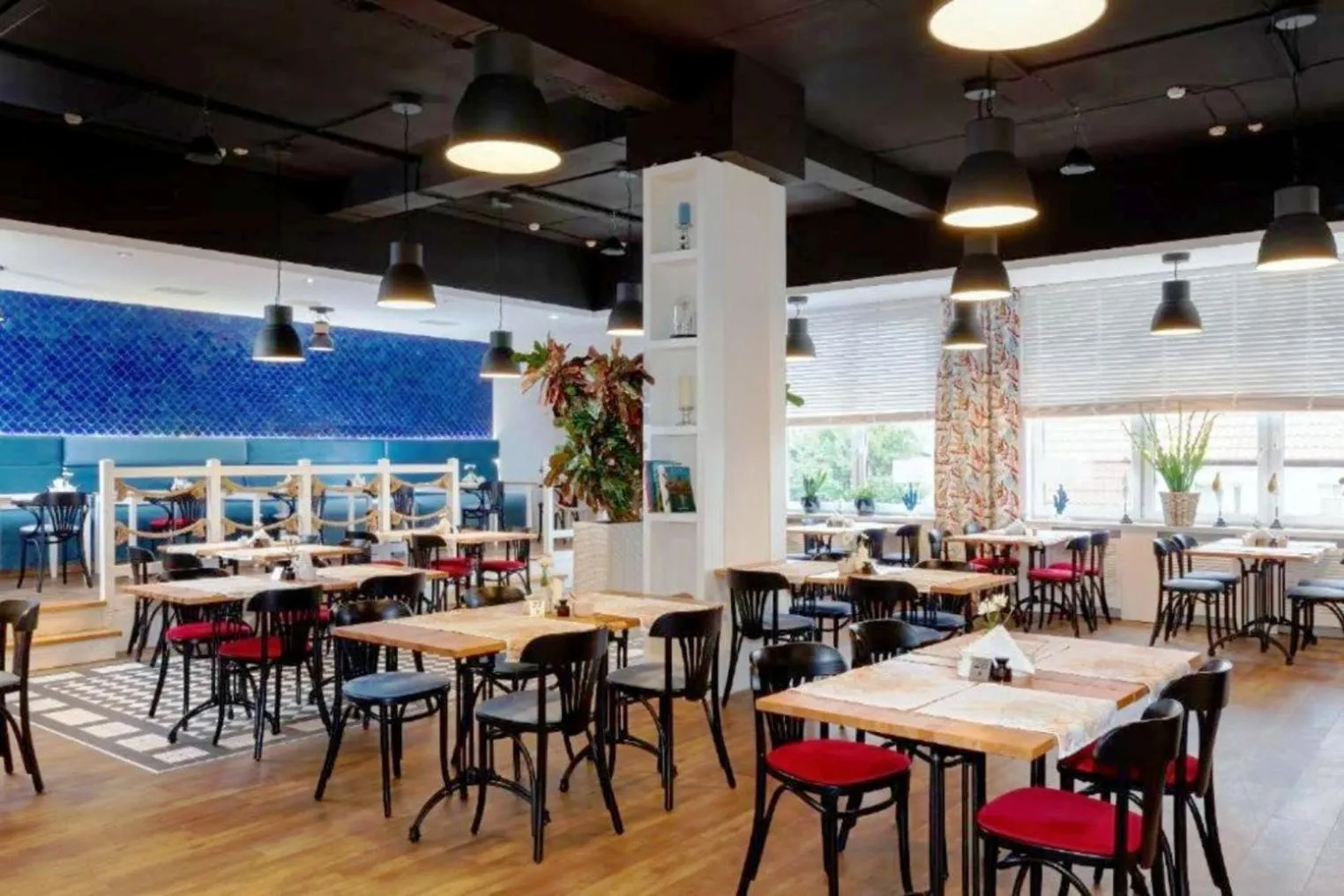 Restaurant/places to eat in Rezydencja Bielik