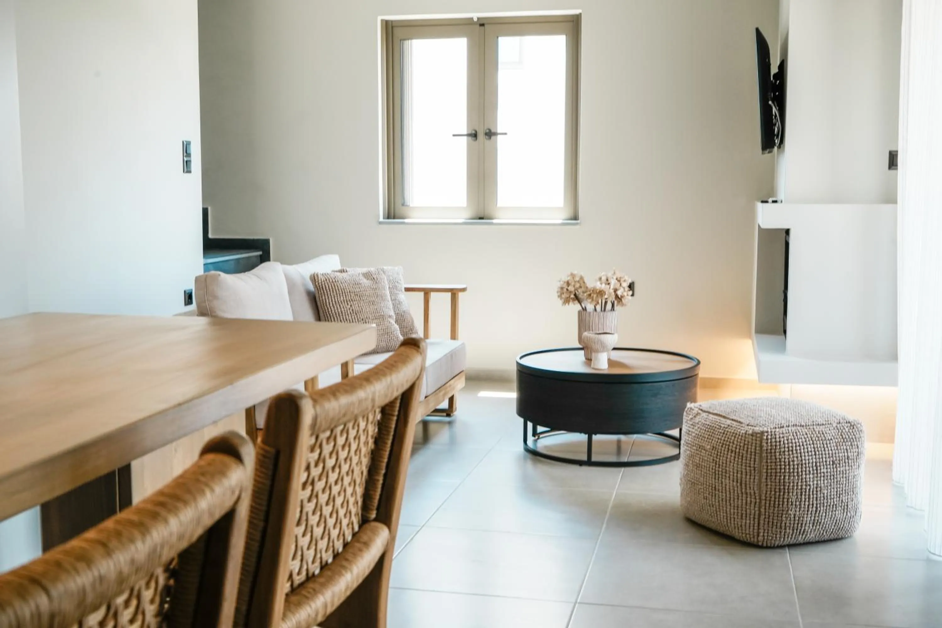 Living room, Bed in Vardians Villas & Suites