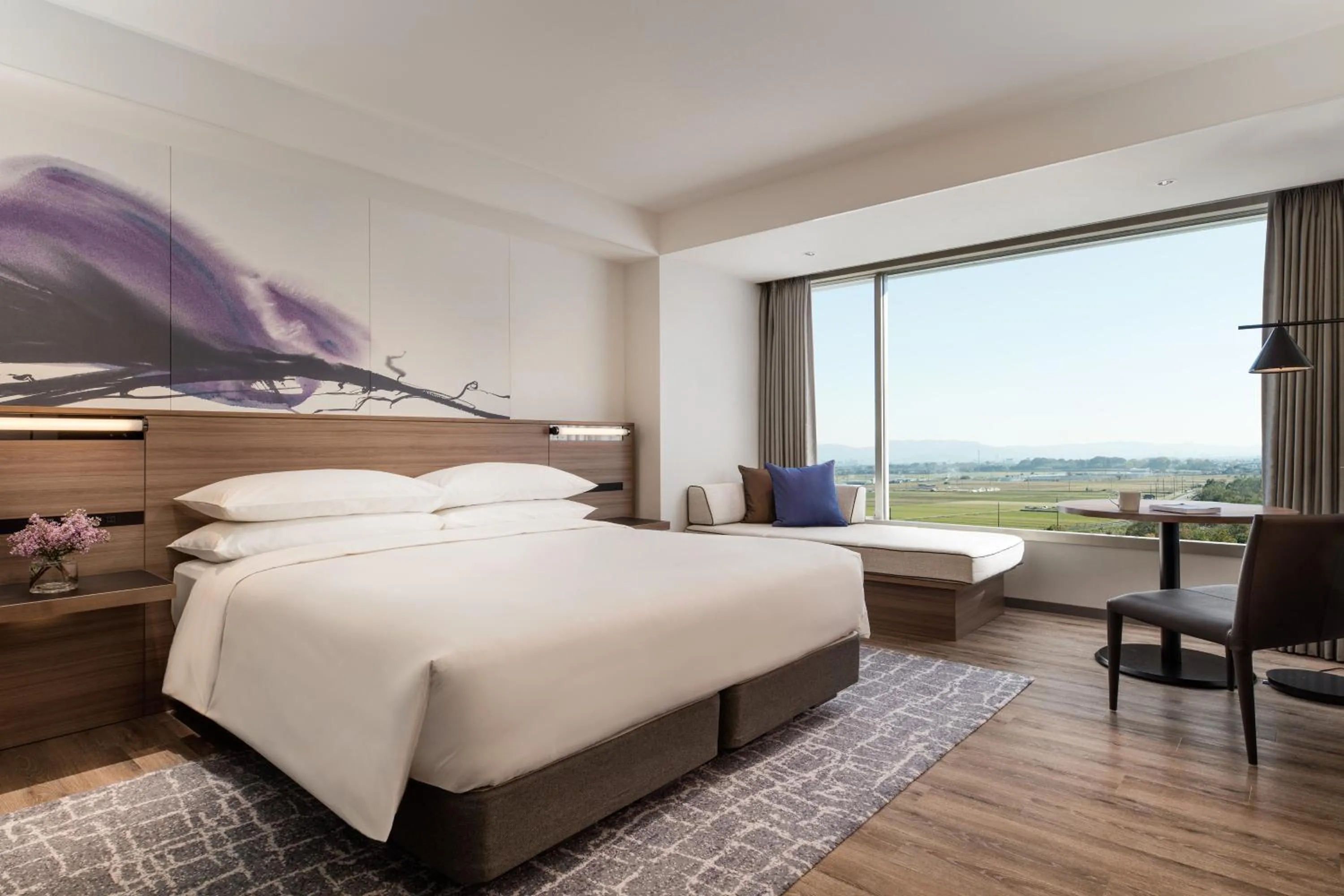 Photo of the whole room, Bed in Lake Biwa Marriott Hotel