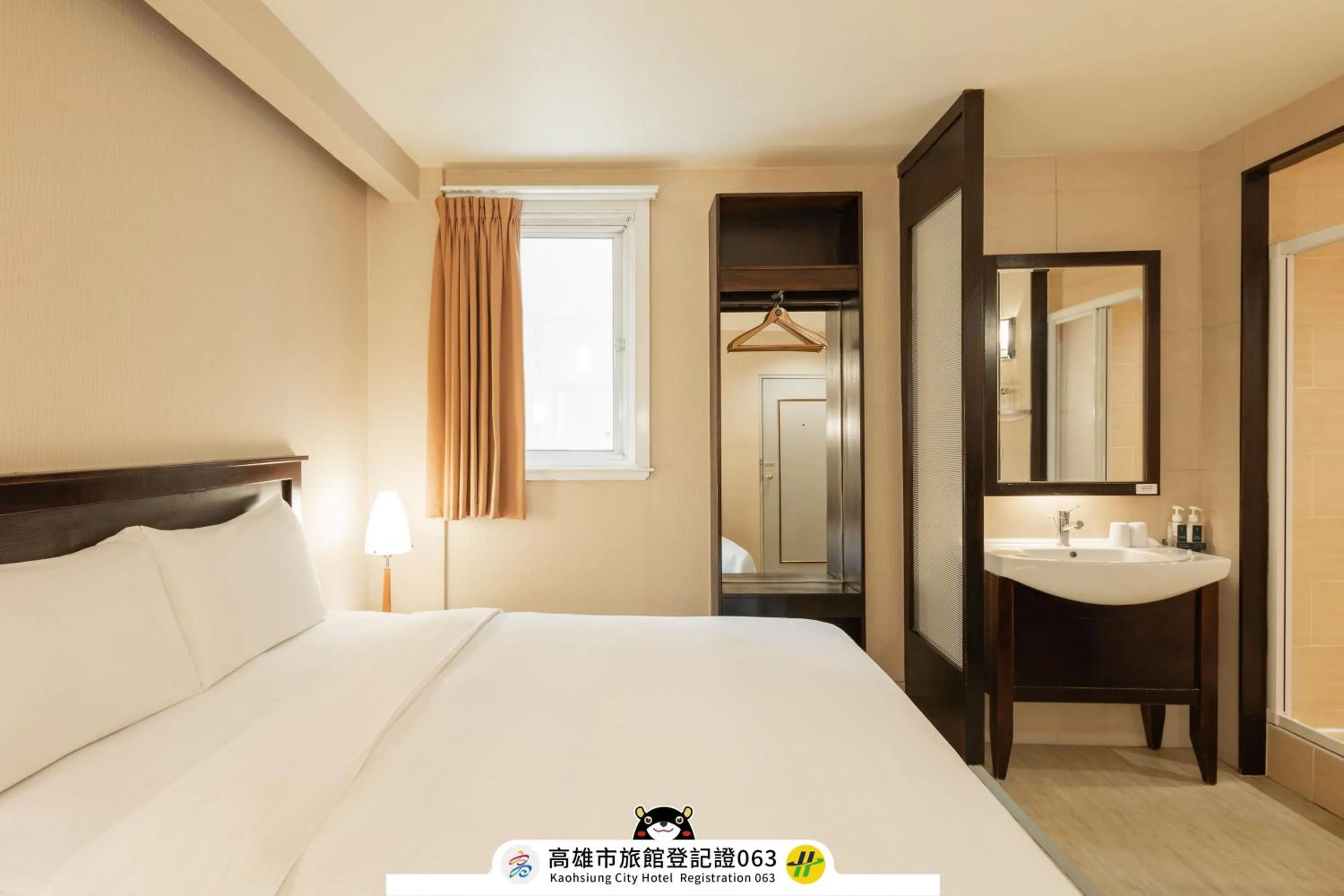 Bedroom, Bed in Kindness Hotel - Weiwuying Branch
