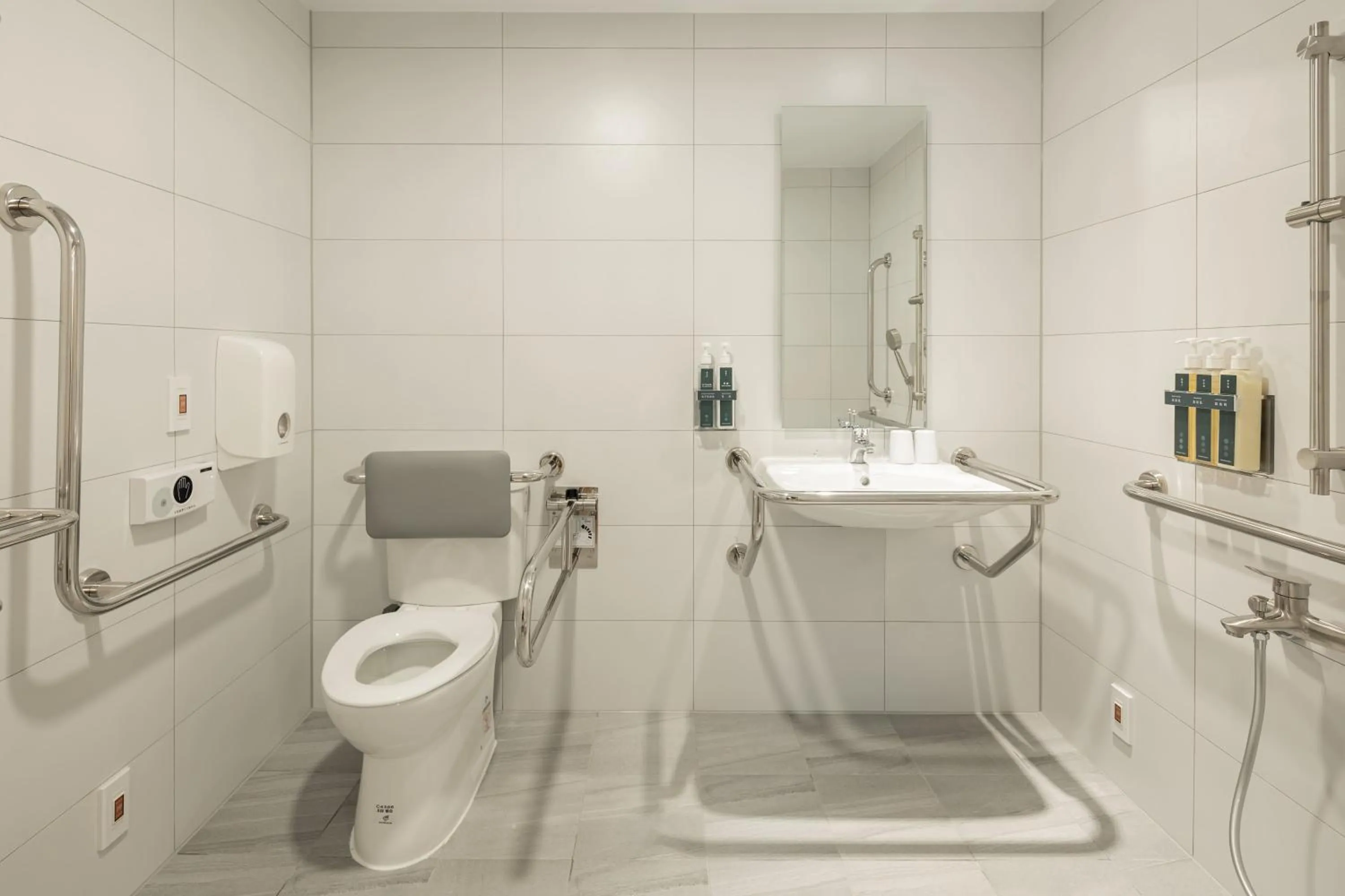 Shower in Kindness Hotel - Weiwuying Branch