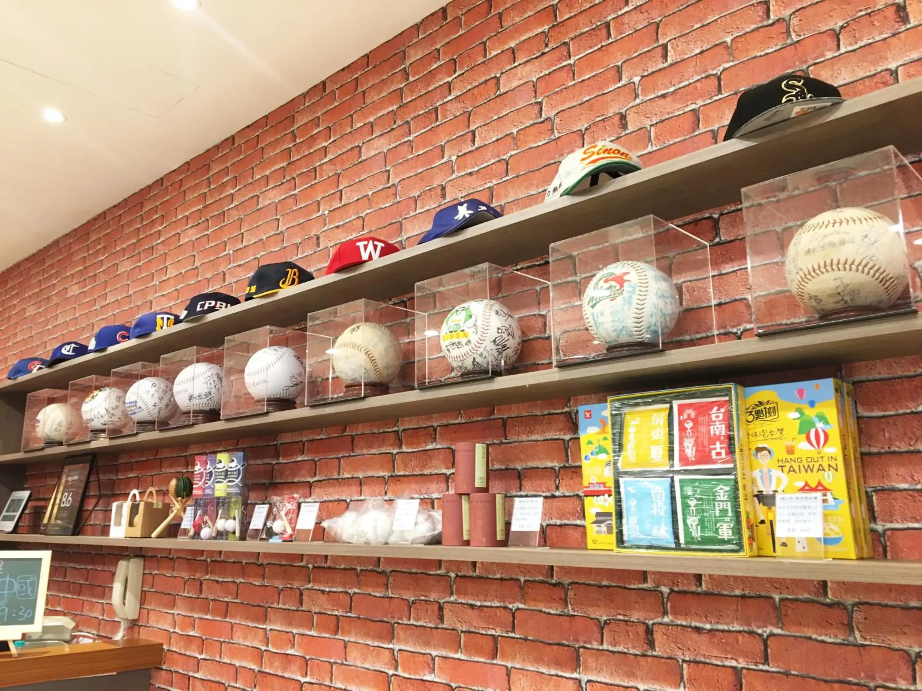 Lobby or reception in La Hotel-Baseball Theme Hall Lobby or reception in La Hotel-Baseball Theme Hall