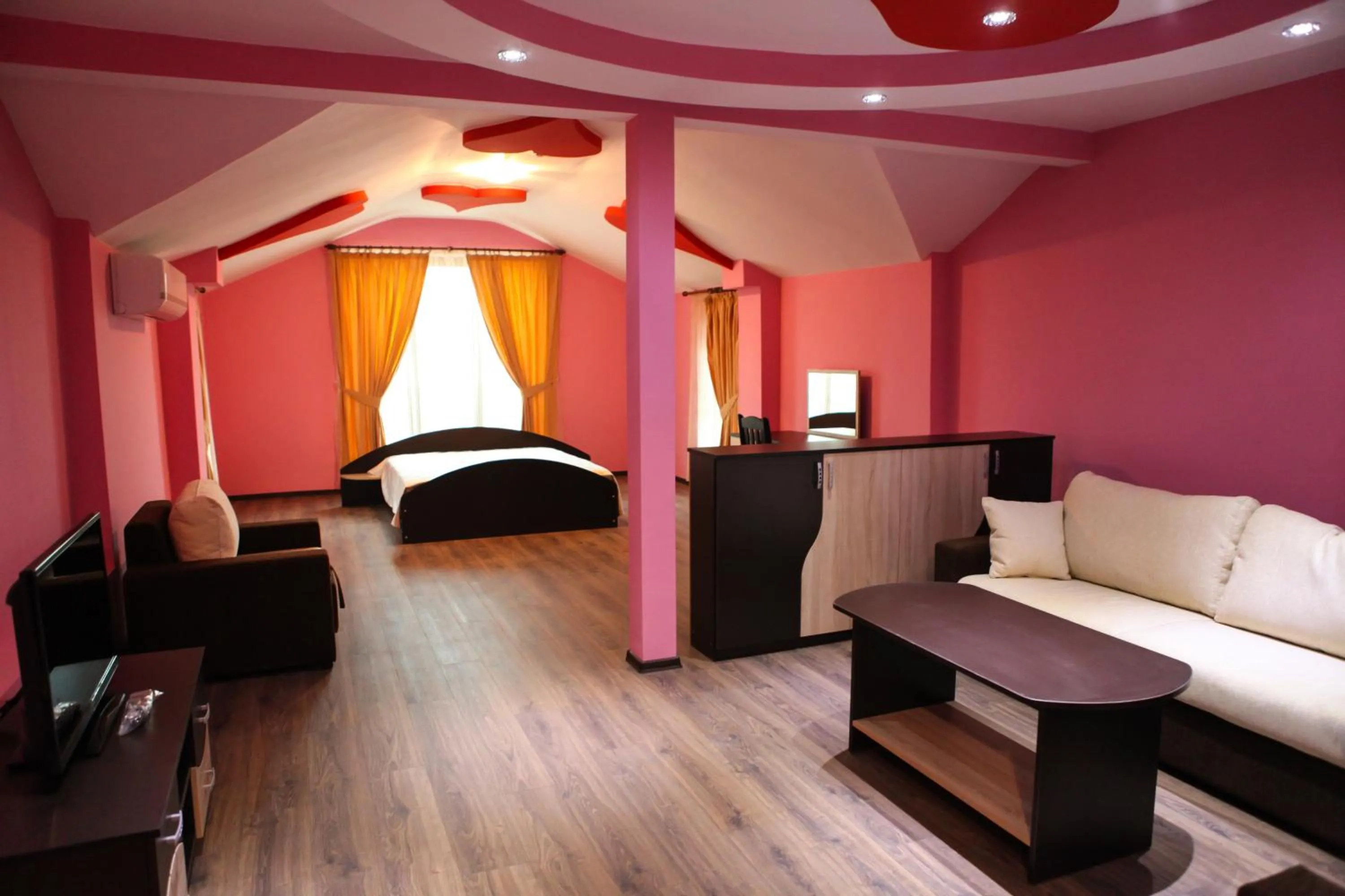 Photo of the whole room, Bed in Meatsa Hotel