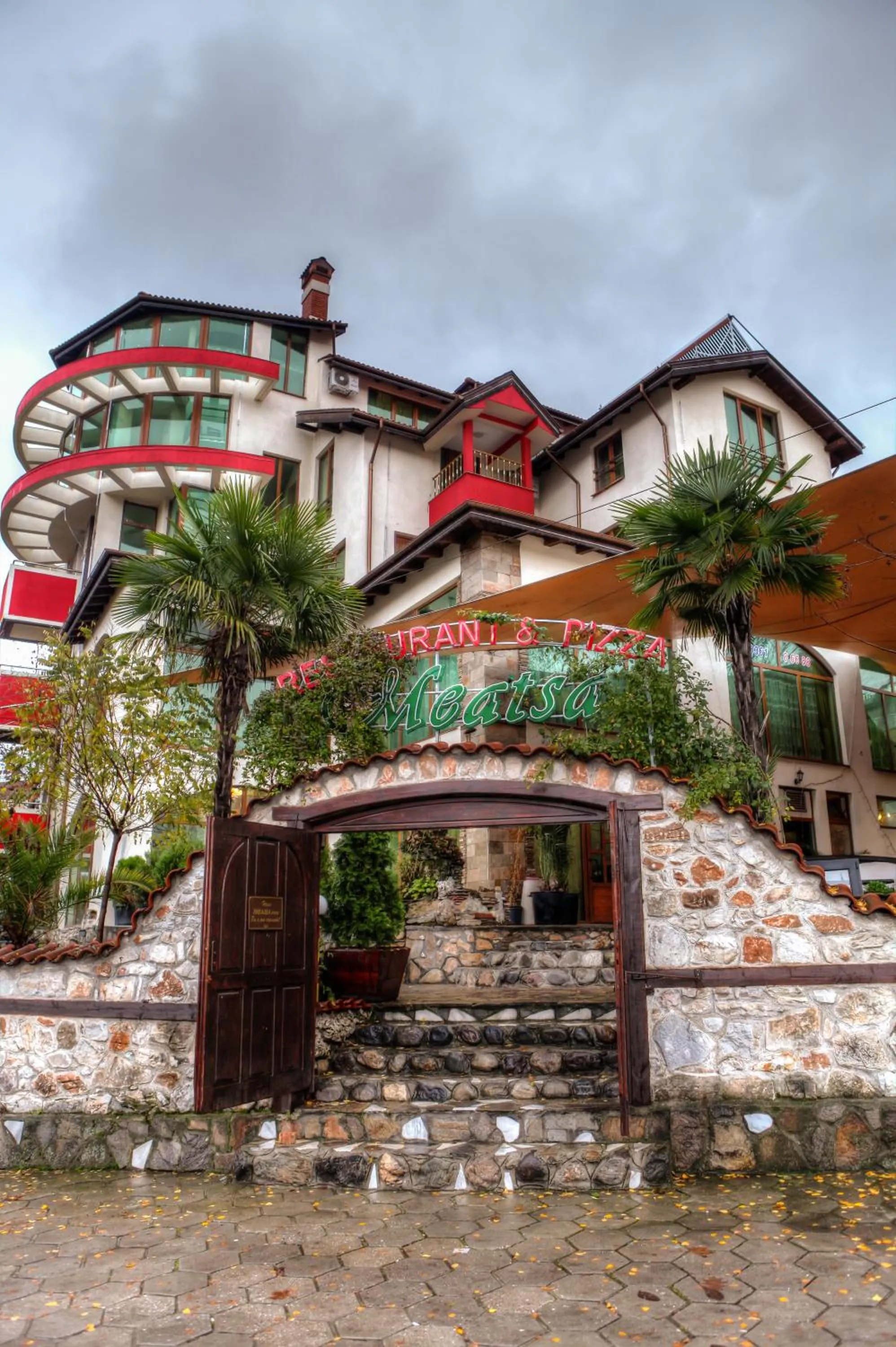 Facade/entrance in Meatsa Hotel