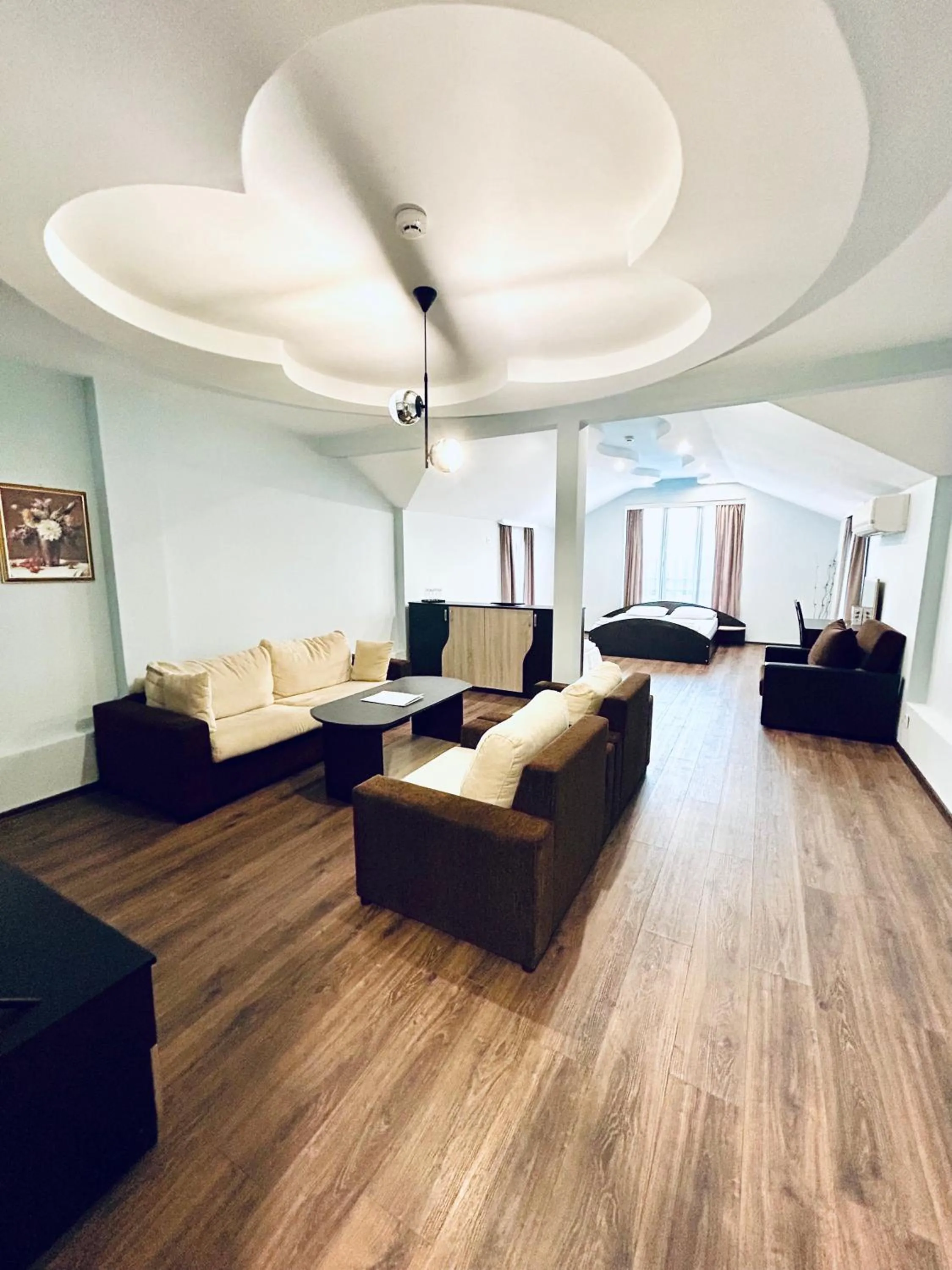 Photo of the whole room in Meatsa Hotel
