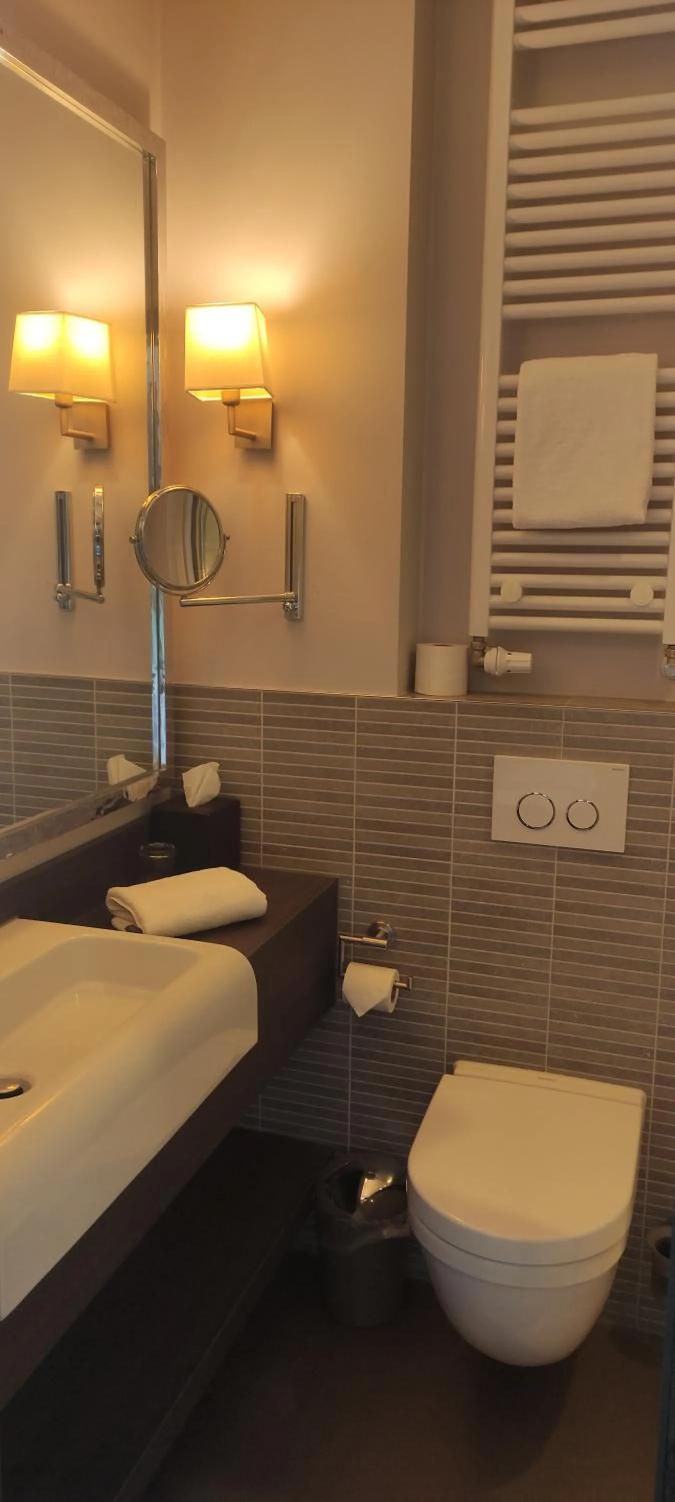 Bathroom in Hotel Via Regia - VIAs-Hotels