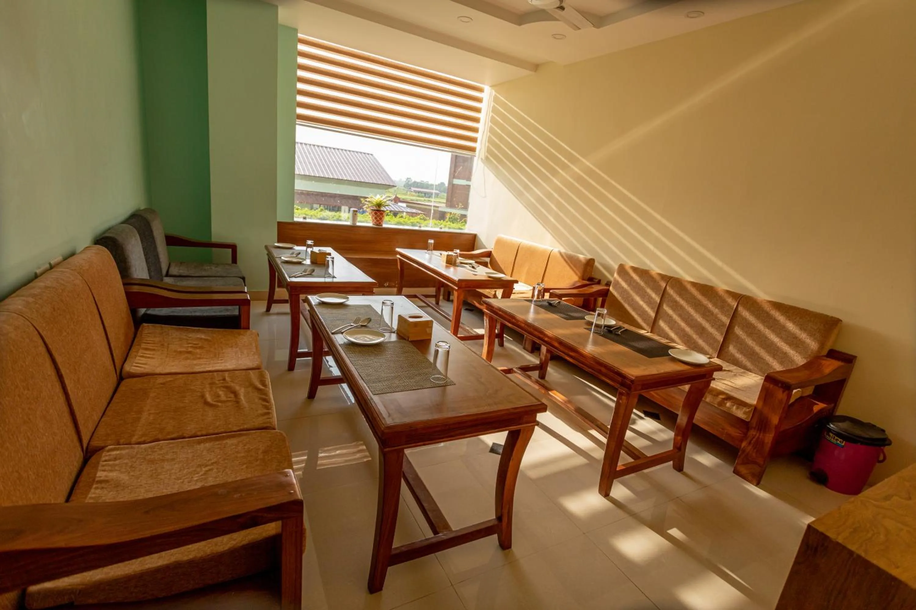 Restaurant/places to eat in Lumbini Green Resort