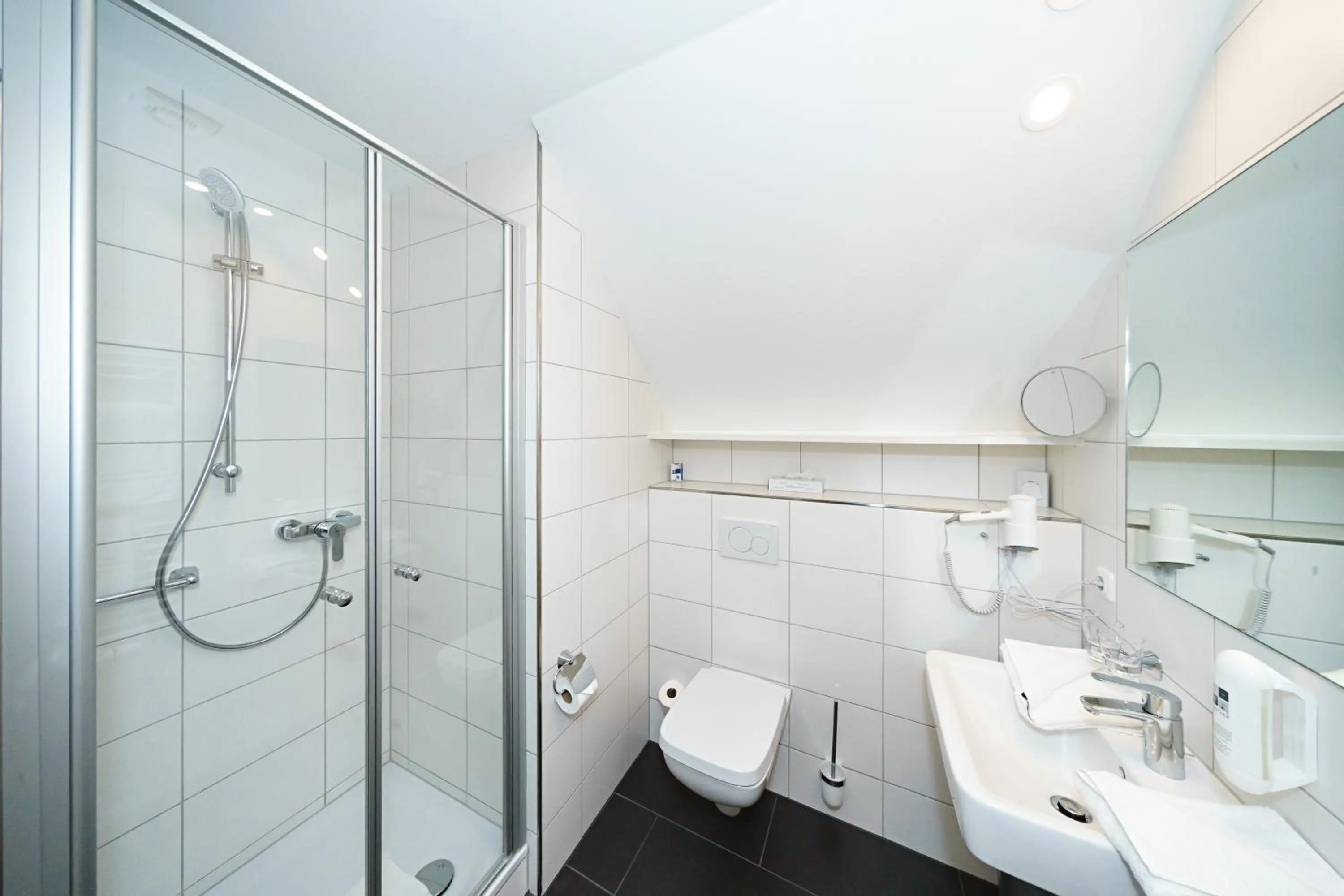 Bathroom in Parkhotel Pyrmont