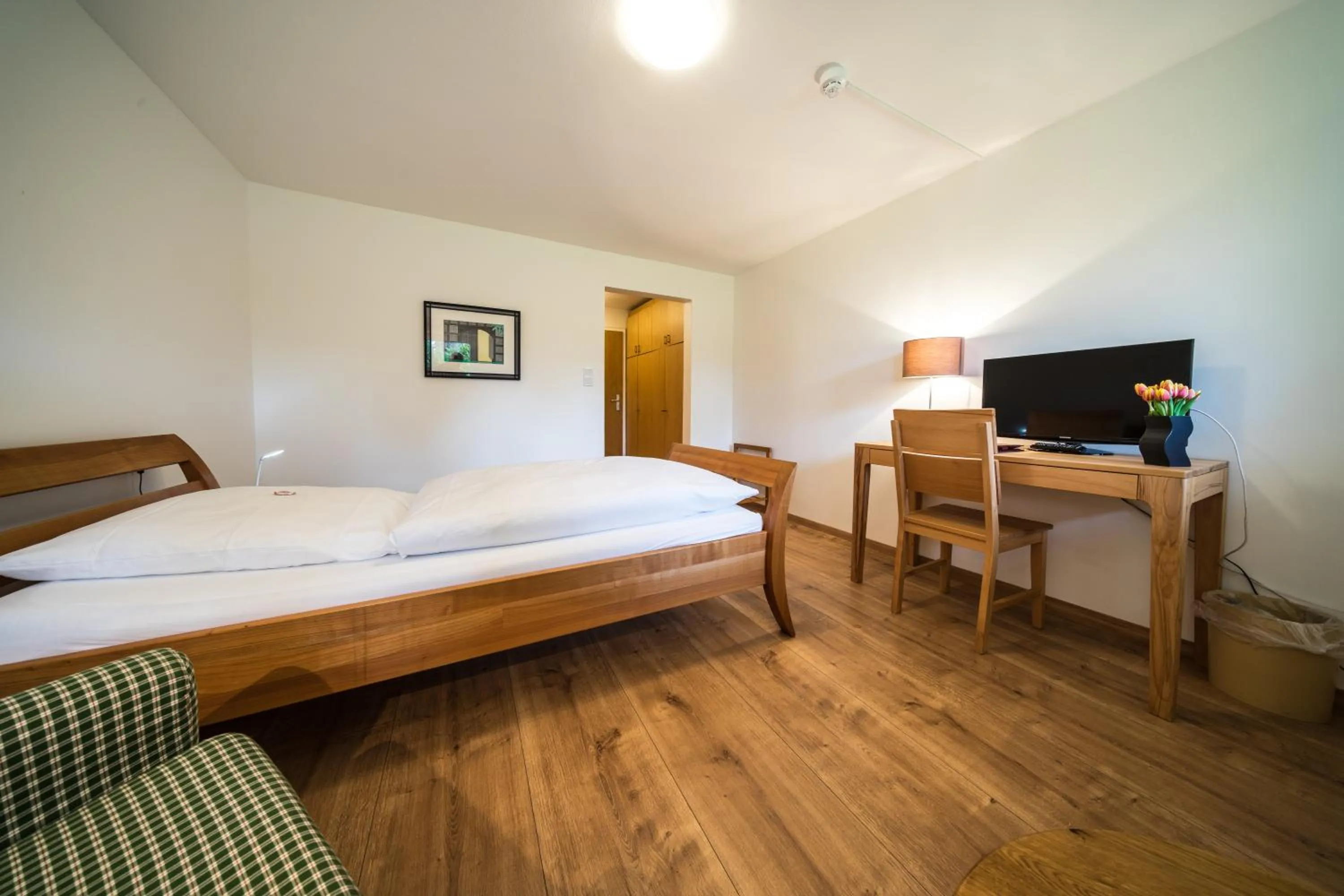 Photo of the whole room, Bed in Parkhotel Pyrmont