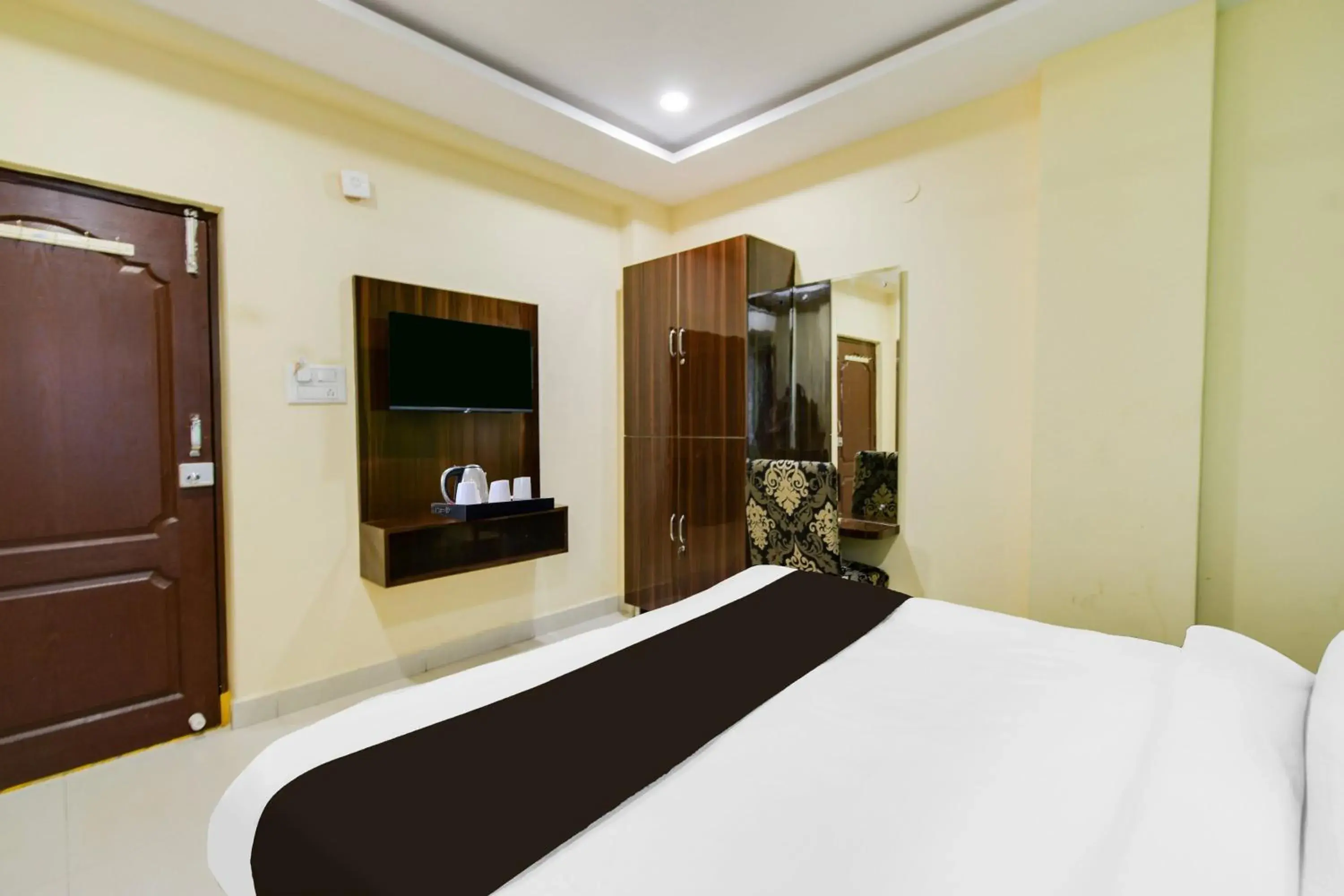 Bedroom, Bed in Super Townhouse Hitech City Madhapur Bedroom, Bed in Super Townhouse Hitech City Madhapur