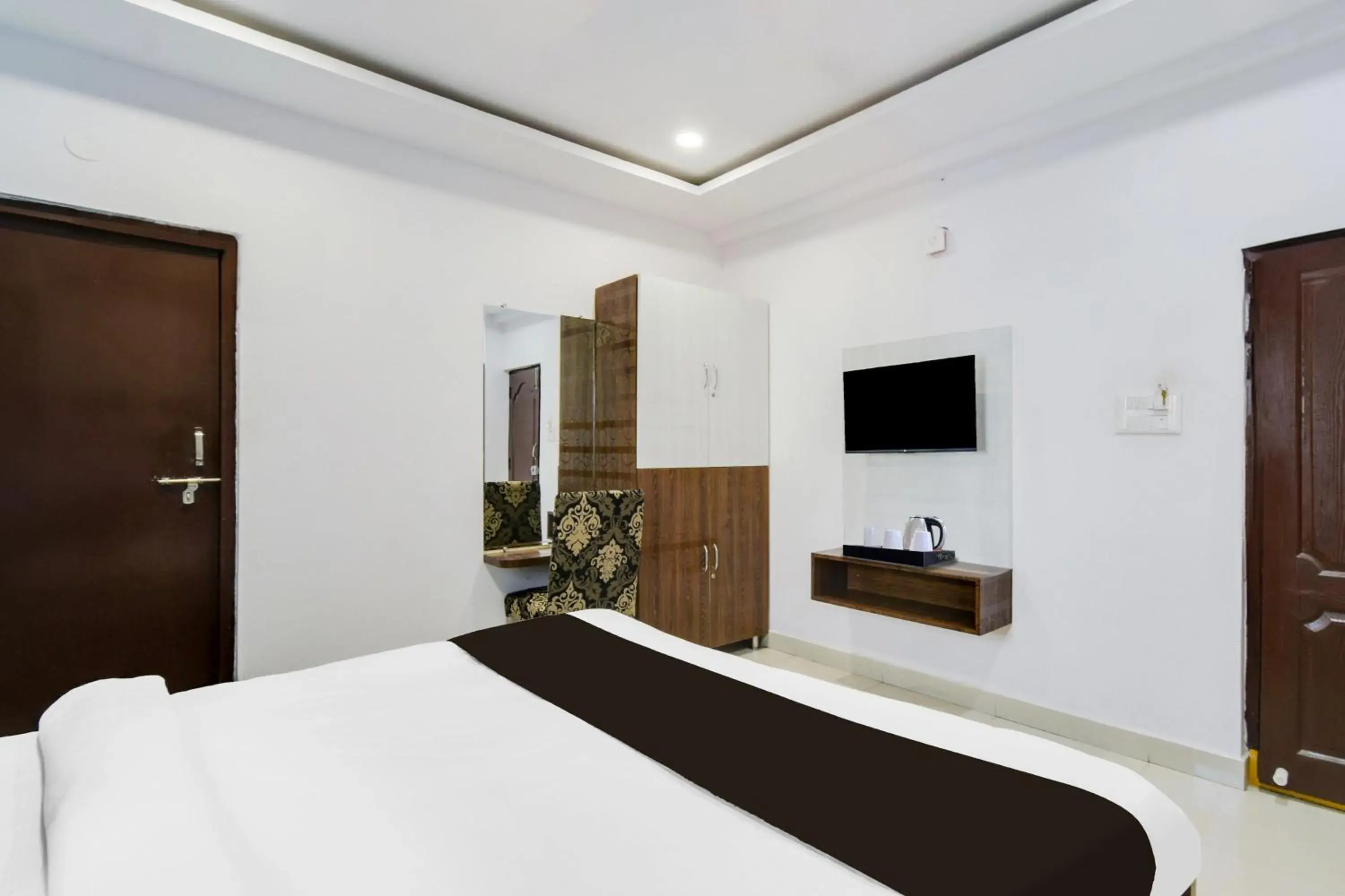 Bedroom, Bed in Super Townhouse Hitech City Madhapur Bedroom, Bed in Super Townhouse Hitech City Madhapur