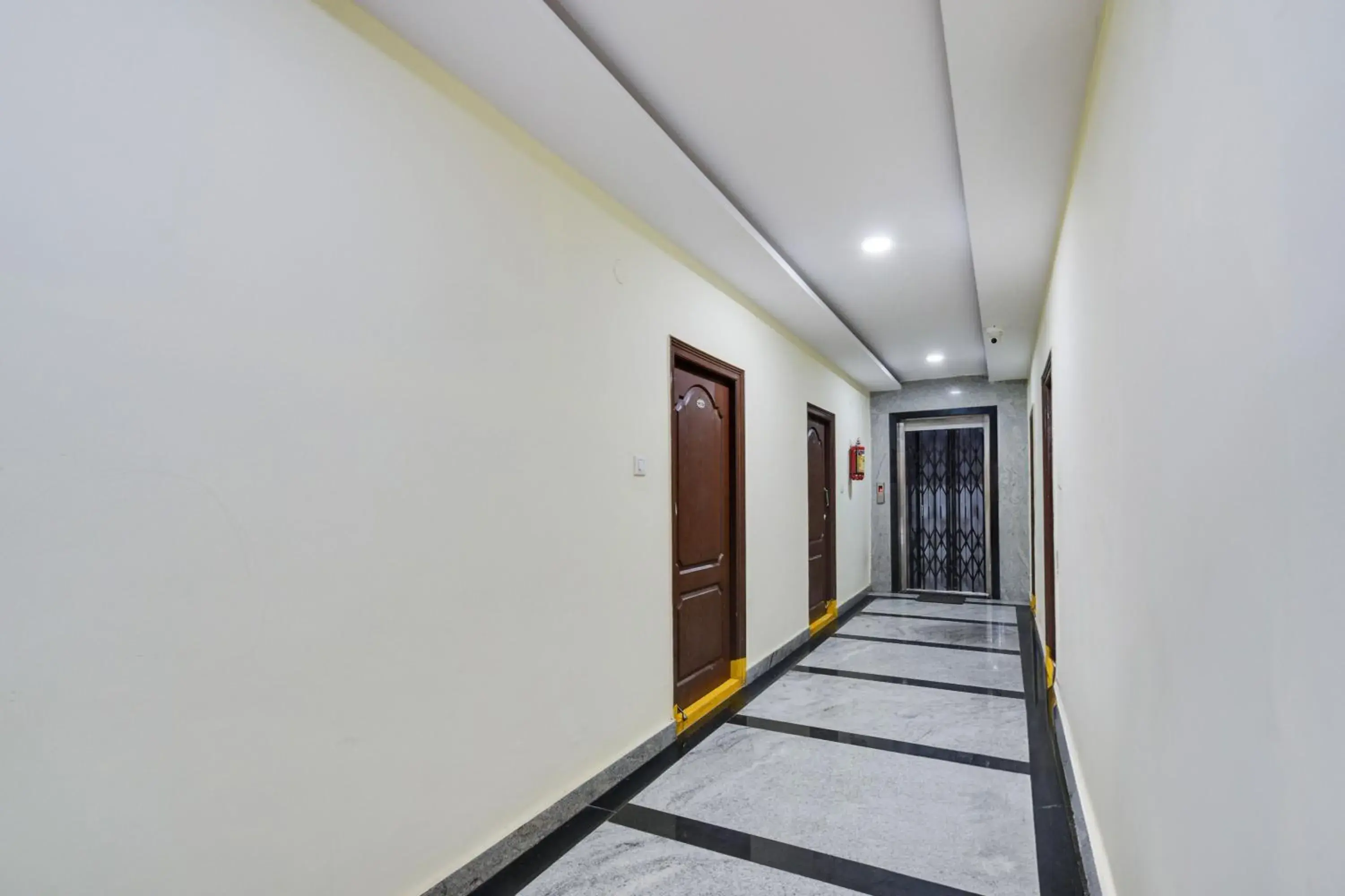 Lobby or reception in Super Townhouse Hitech City Madhapur Lobby or reception in Super Townhouse Hitech City Madhapur