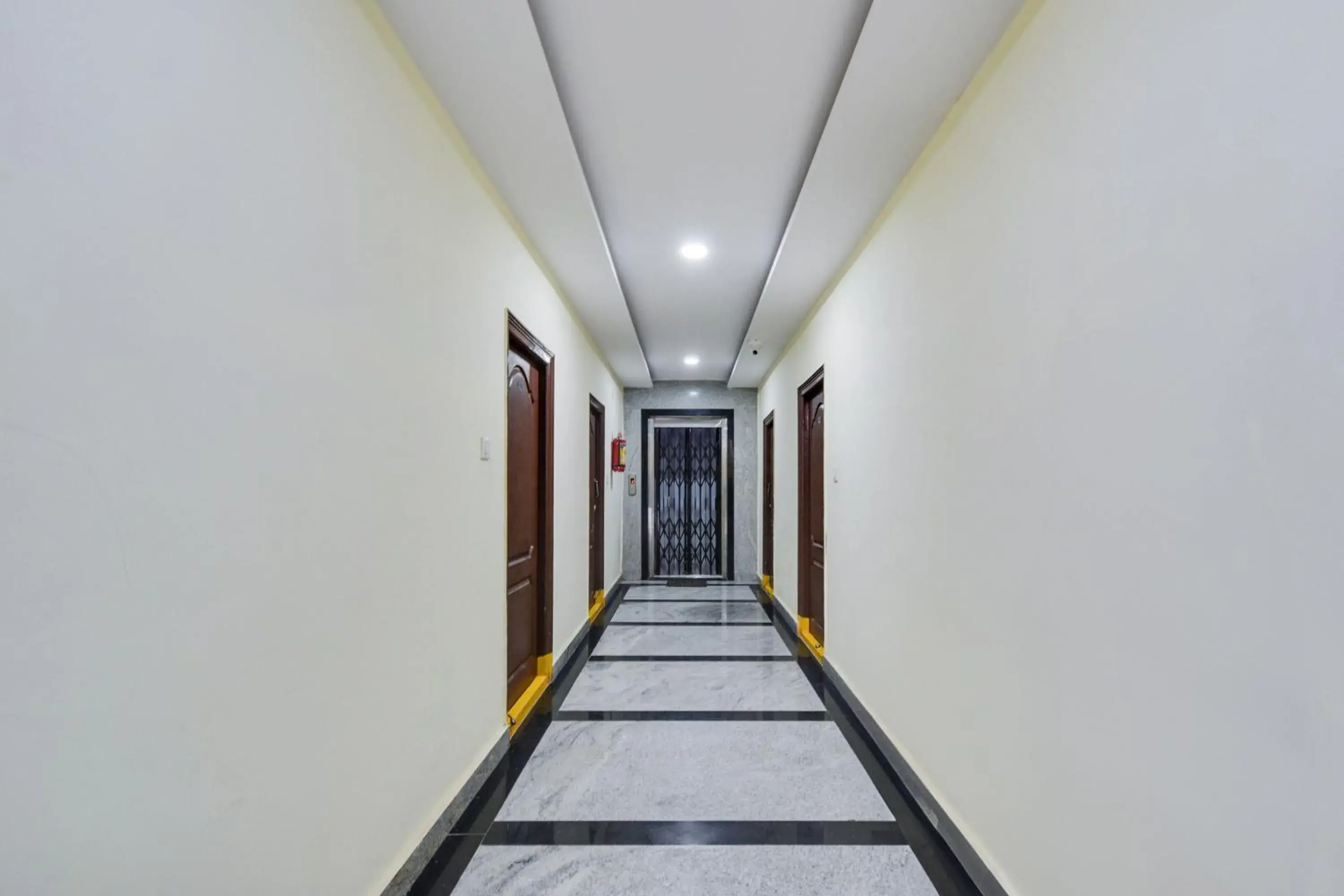 Lobby or reception in Super Townhouse Hitech City Madhapur Lobby or reception in Super Townhouse Hitech City Madhapur