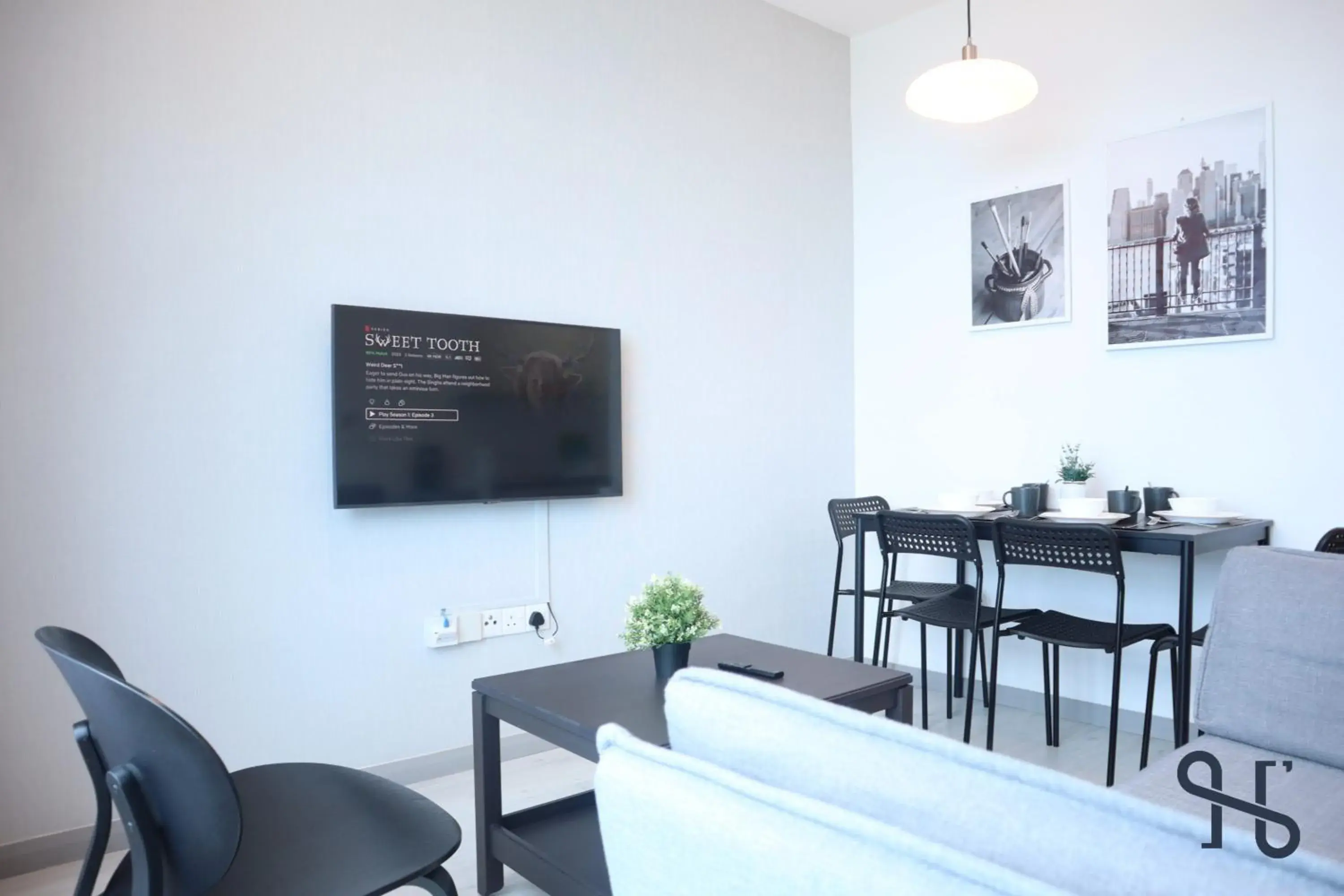 Three-Bedroom Apartment in Homesuite' Home at Jesselton Quay Three-Bedroom Apartment in Homesuite' Home at Jesselton Quay