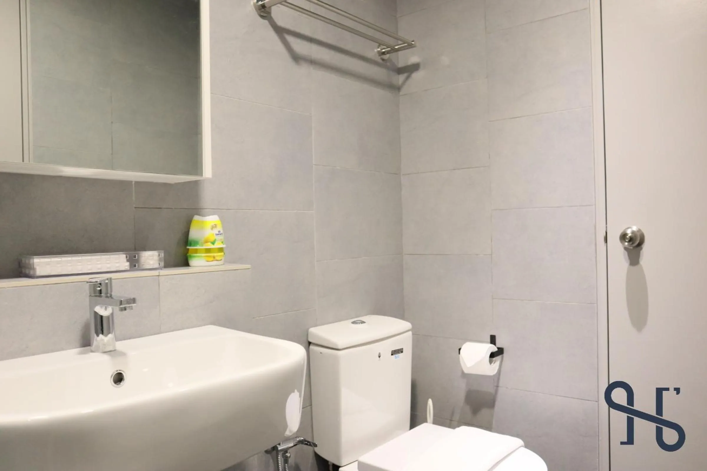 Shower in Homesuite' Home at Jesselton Quay