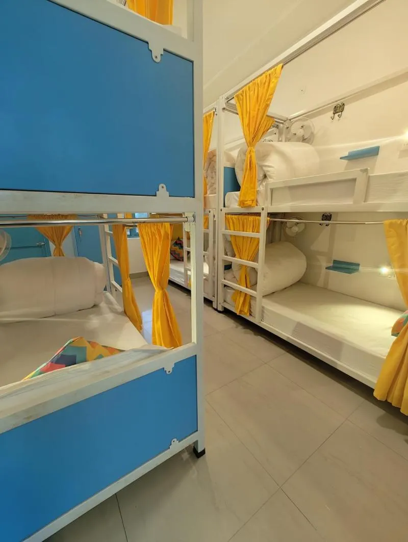 bunk bed, Bed in goSTOPS Bir, Landing Site