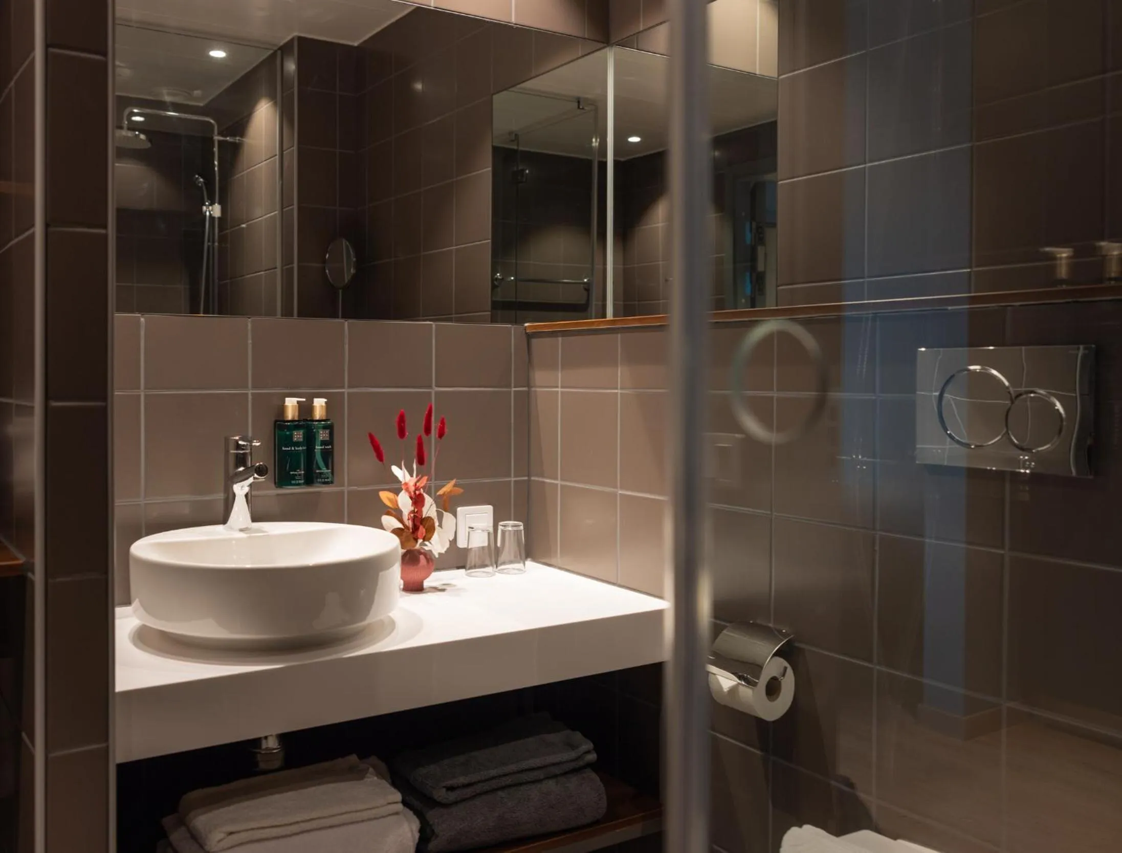 Bathroom in Clarion Hotel The Pier