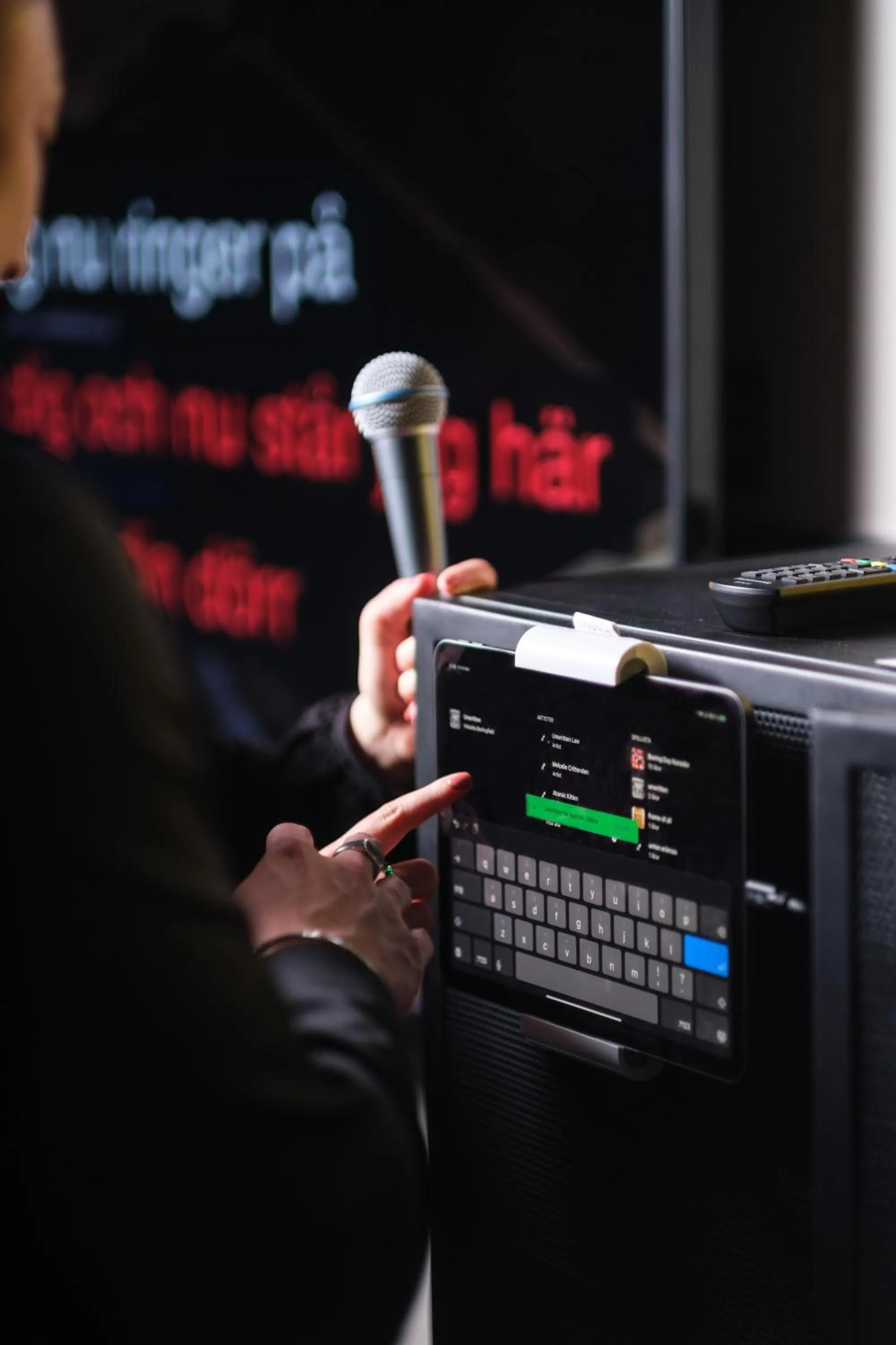 Karaoke in Clarion Hotel The Pier