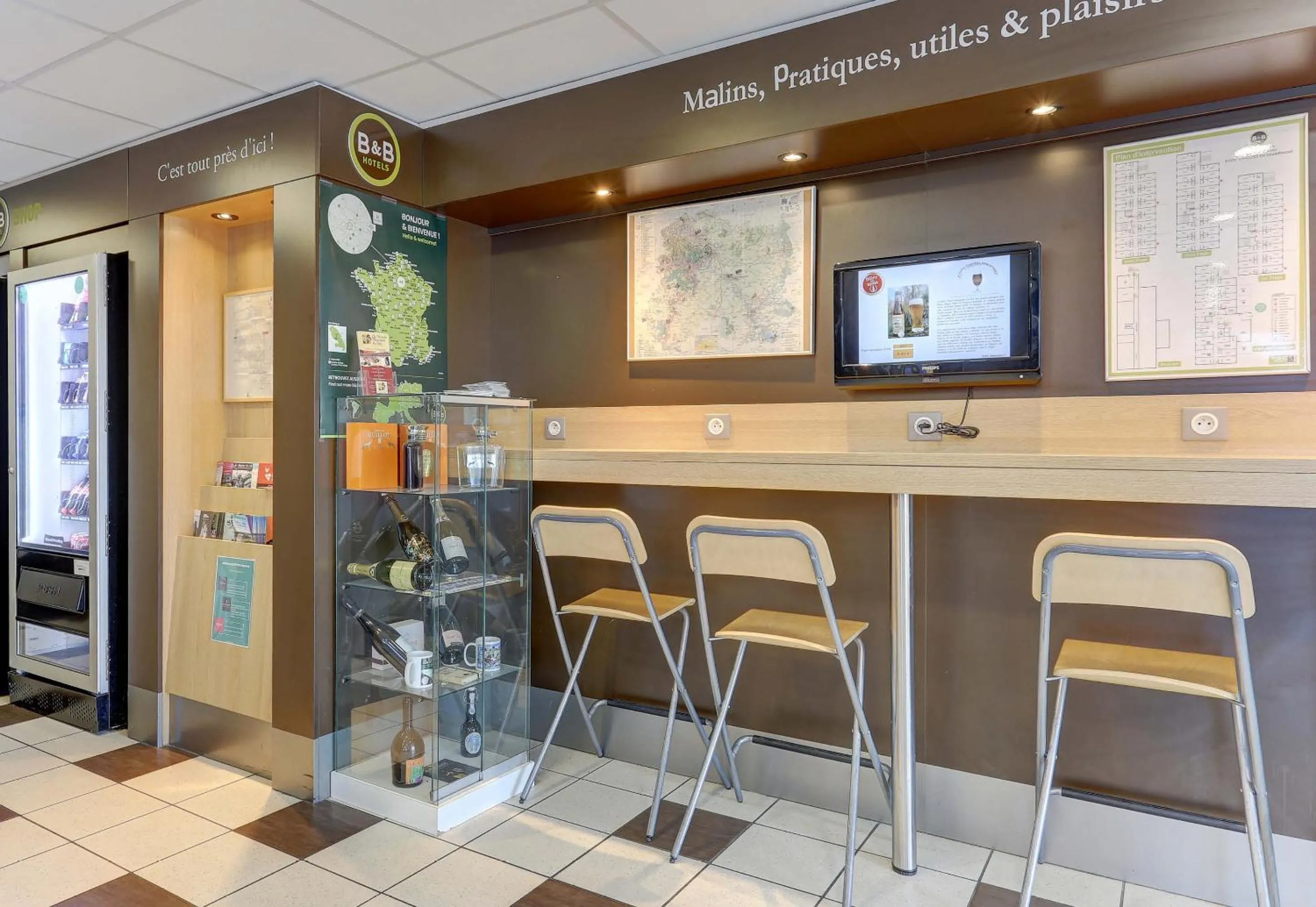 Restaurant/places to eat in B&B HOTEL Châlons-en-Champagne