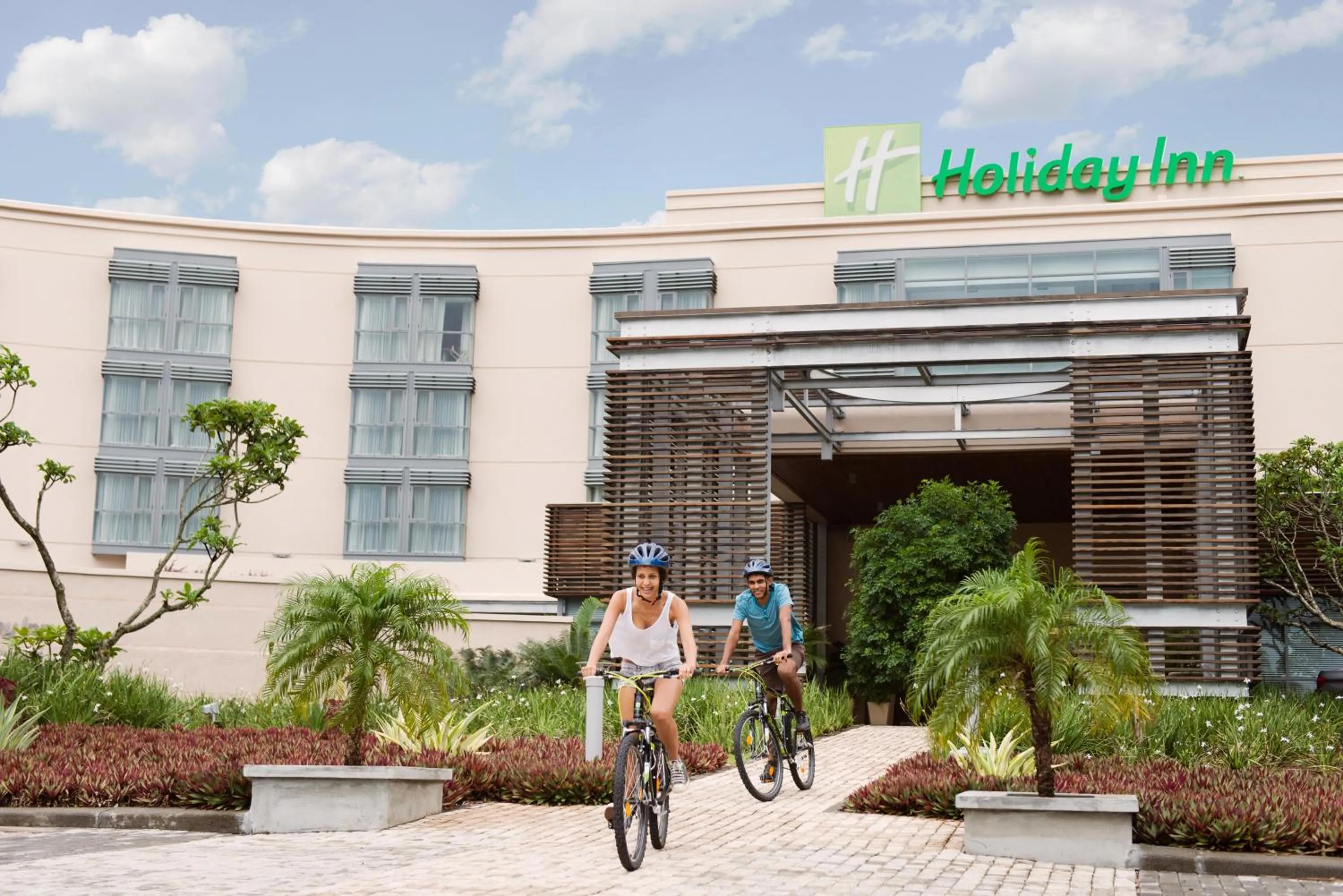 Fitness centre/facilities in Holiday Inn Mauritius Mon Trésor by IHG