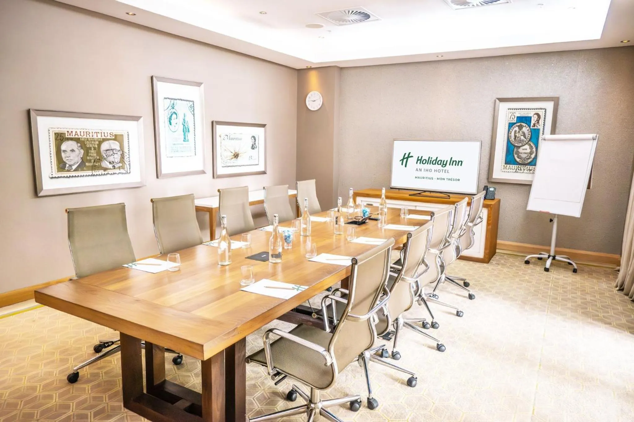 Meeting/conference room in Holiday Inn Mauritius Mon Trésor by IHG