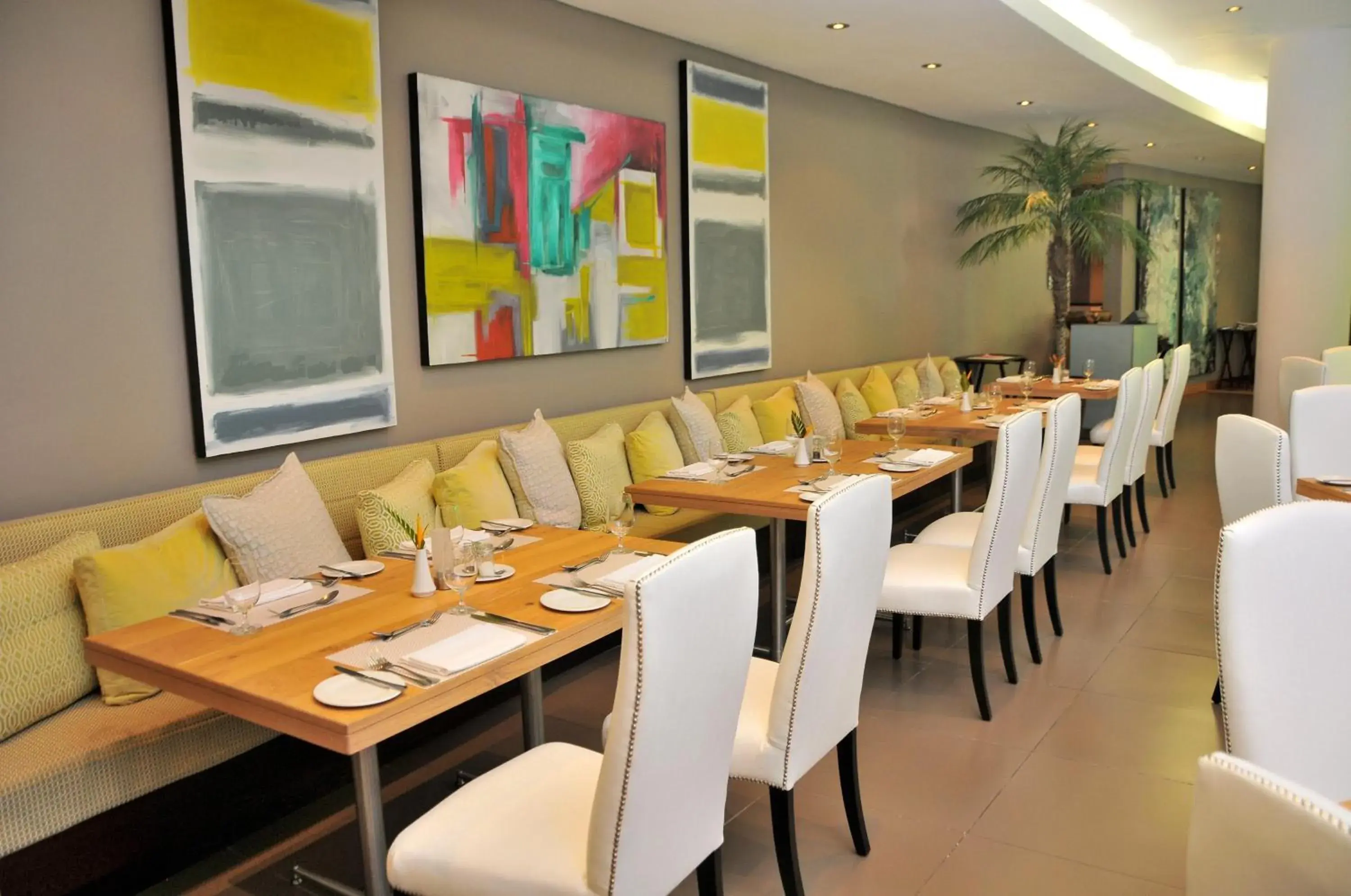 Restaurant/Places to Eat in Holiday Inn Mauritius Mon Trésor, an IHG Hotel