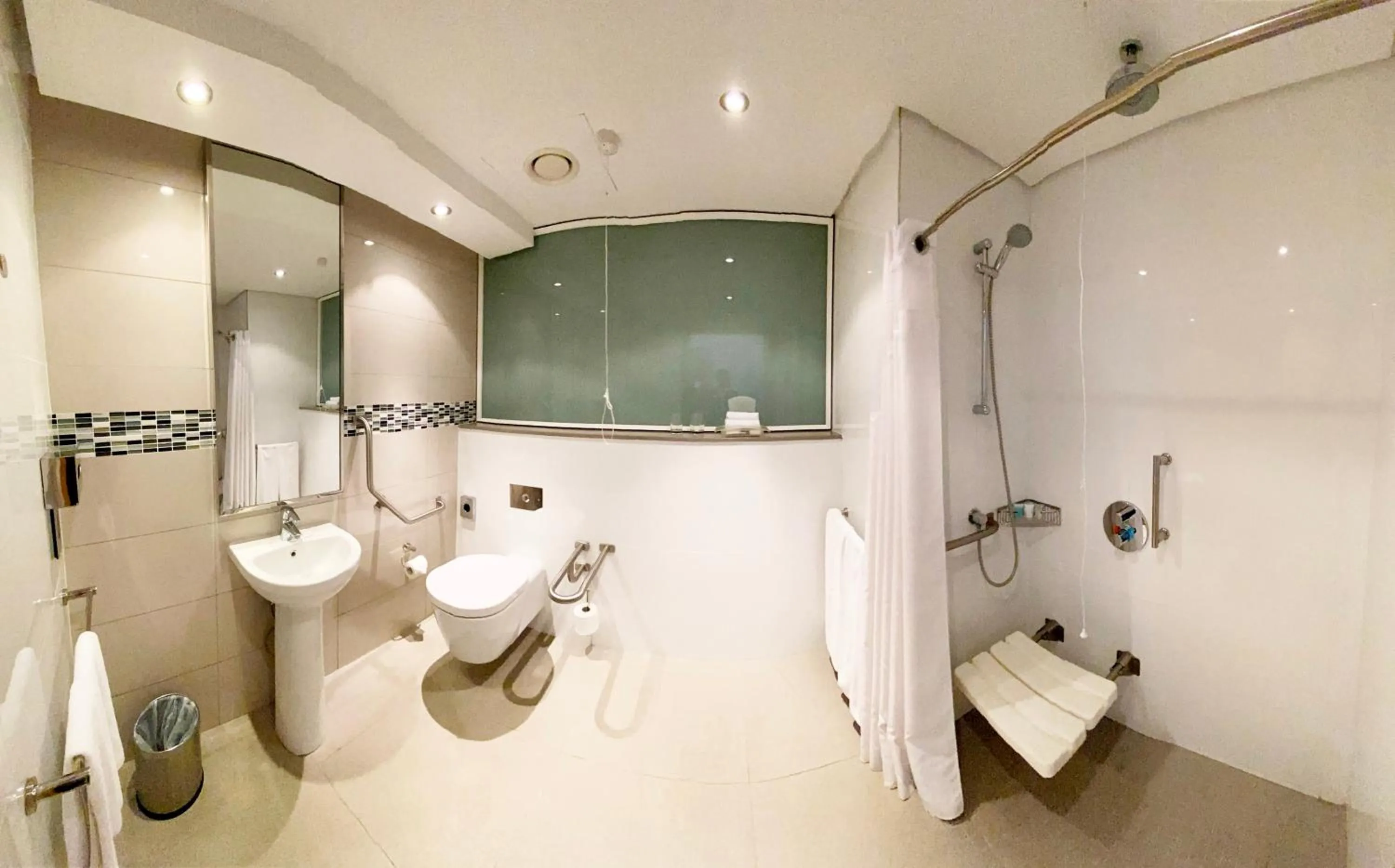 Bathroom in Holiday Inn Mauritius Mon Trésor by IHG