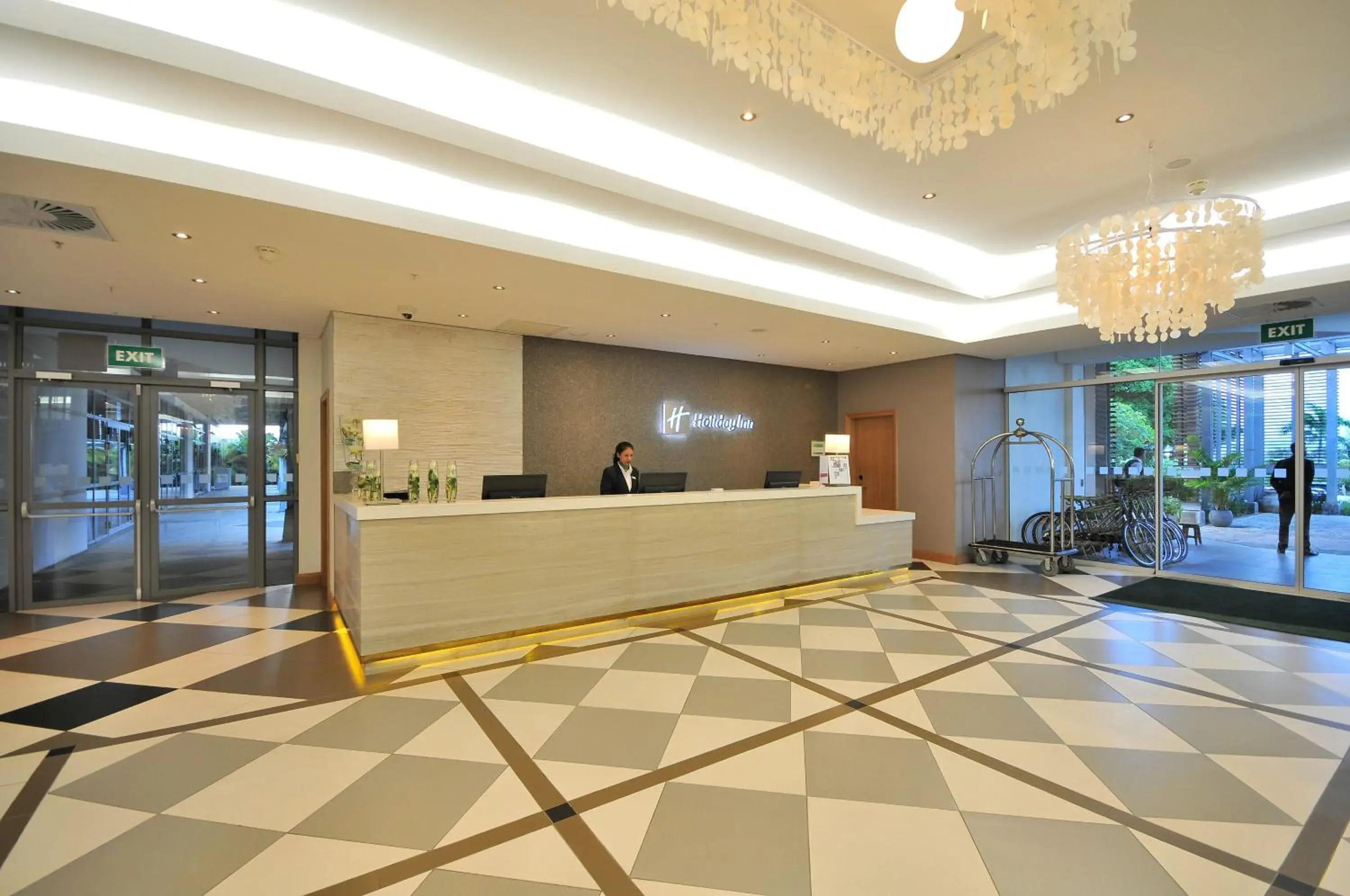 Property building, Lobby/Reception in Holiday Inn Mauritius Mon Trésor, an IHG Hotel