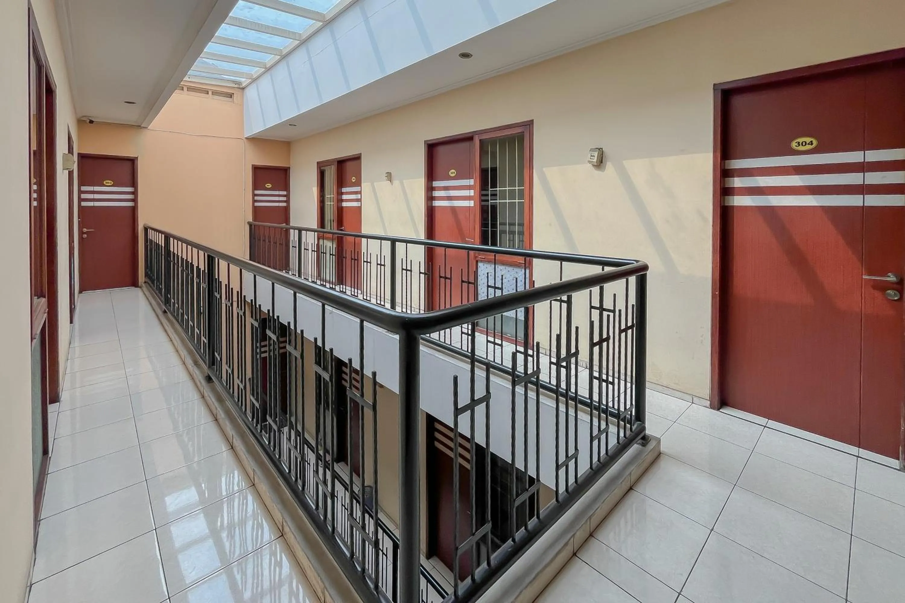 Property building in Pondok Metro RedPartner