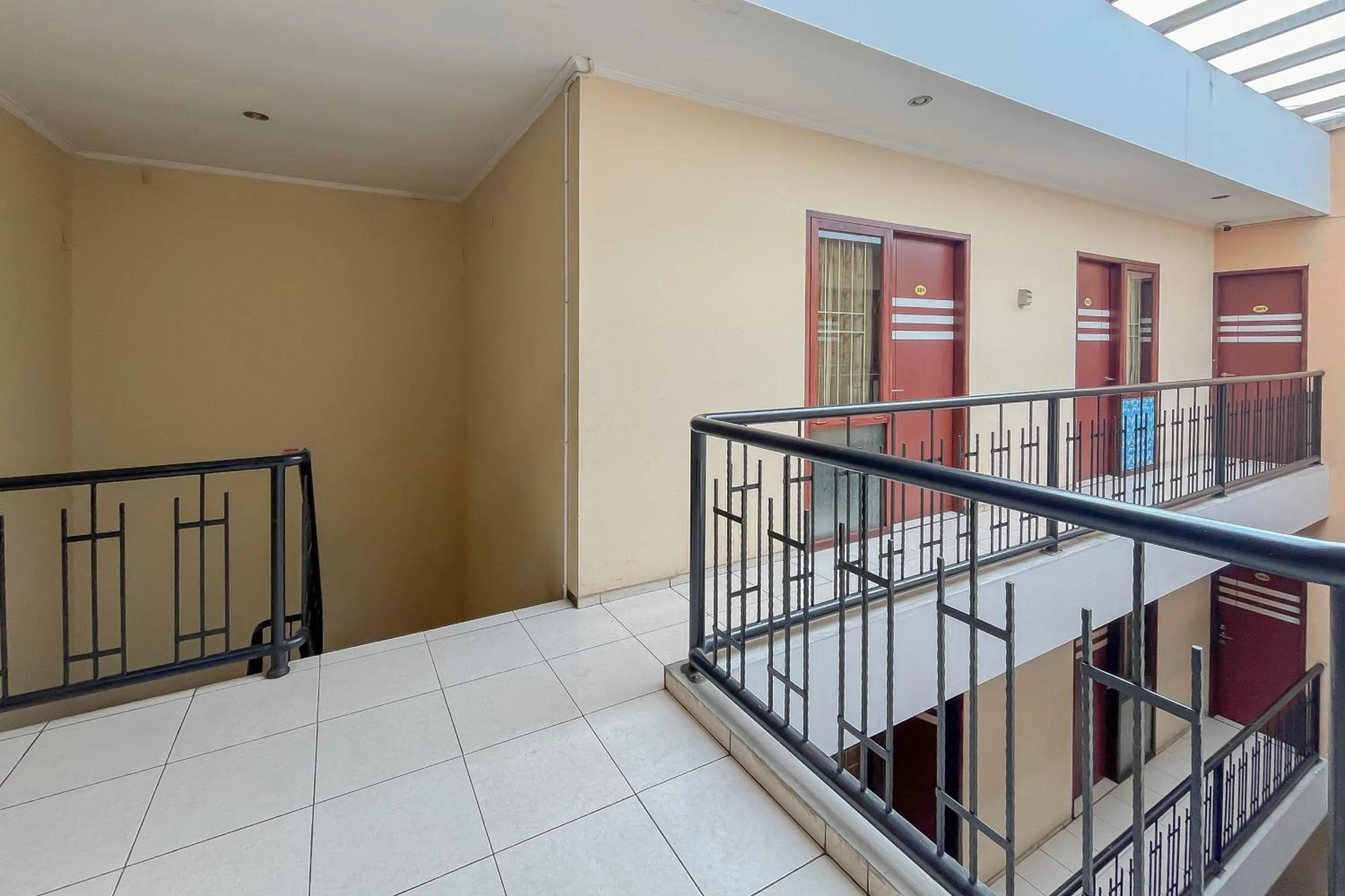 Property building in Pondok Metro RedPartner