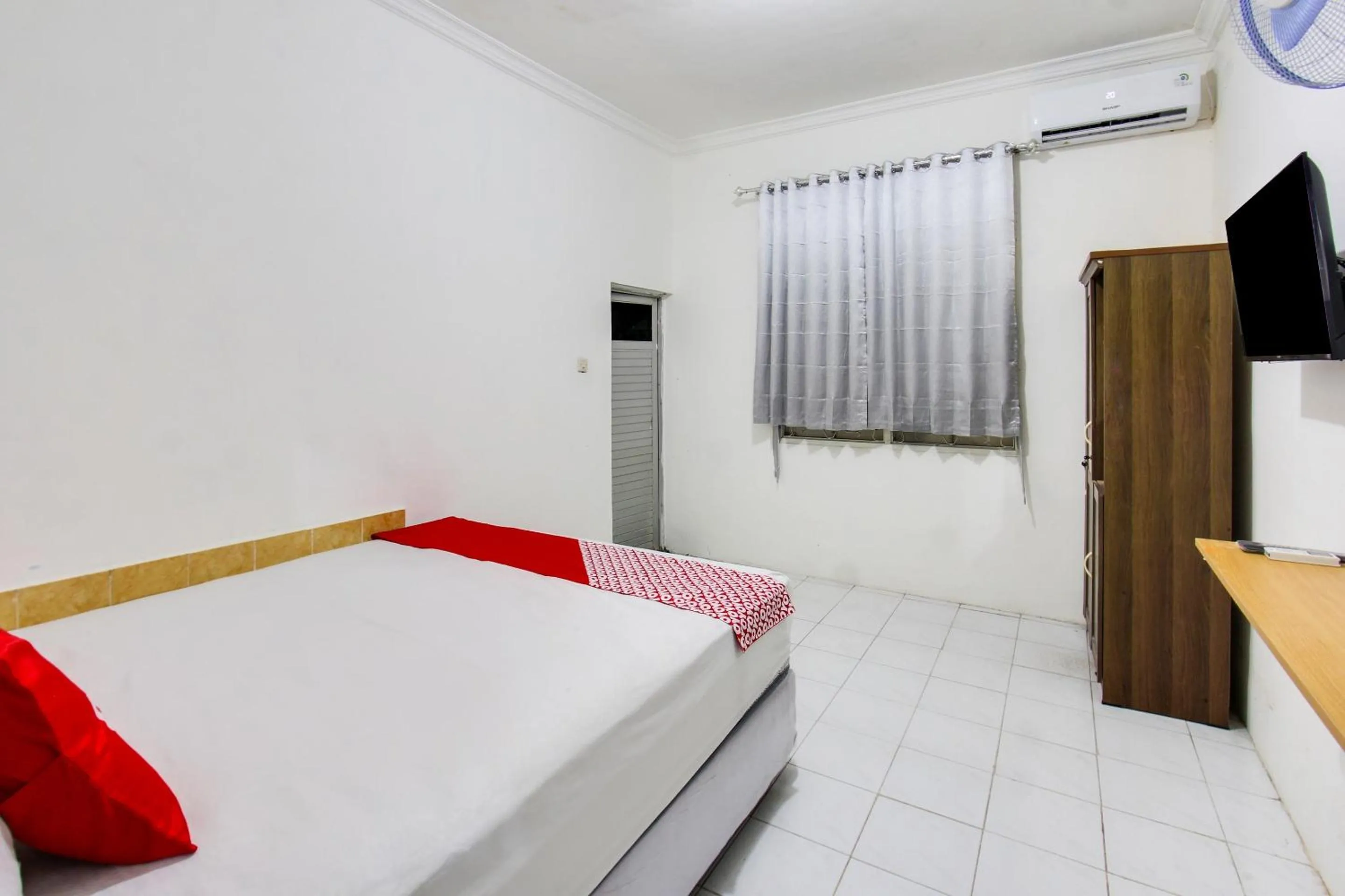 Bedroom, Bed in OYO 91391 Mutiara Syariah 3